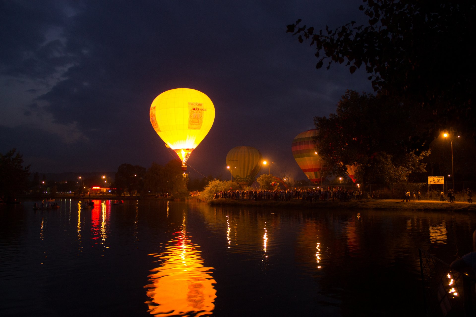 notte palloni pyatigorsk lago vacanza aeronautica