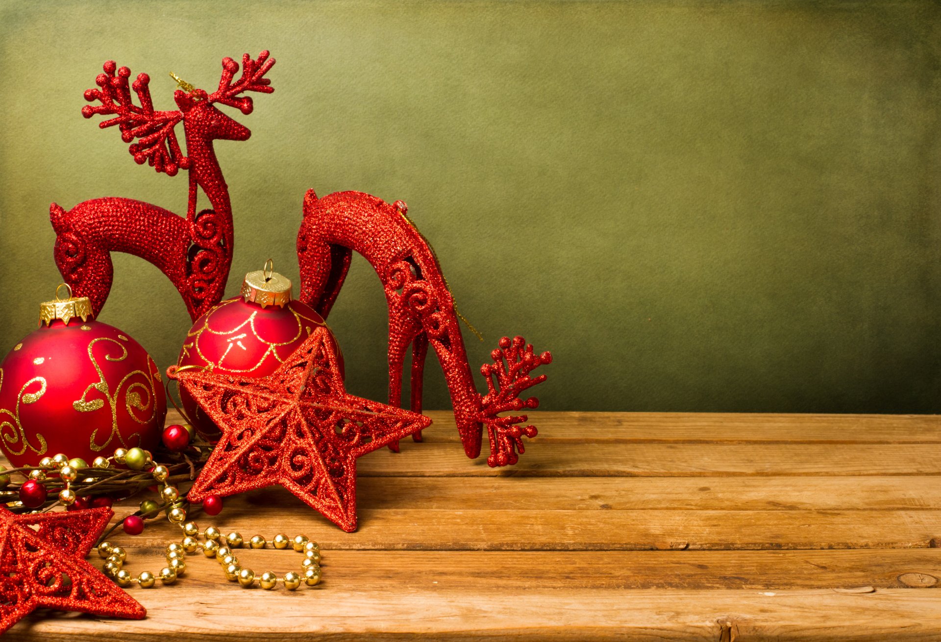 joyeux noël nouvel an boules rouges étoiles jouets cerfs cerf