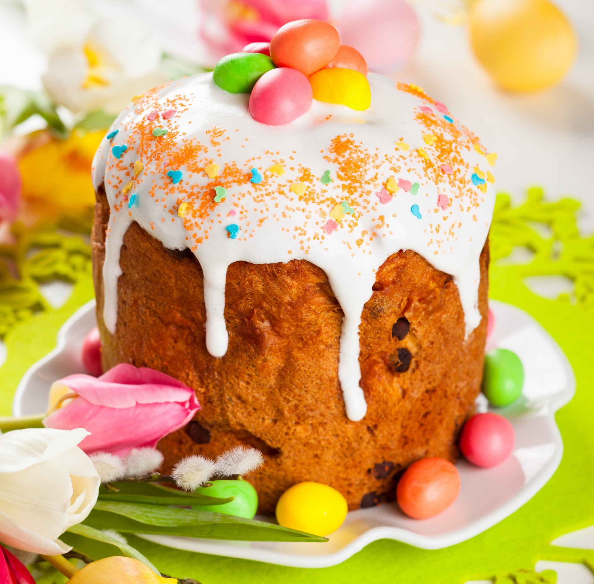 holiday easter cake egg