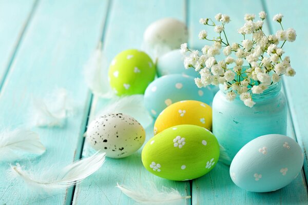 Oeufs de Pâques pastel multicolores