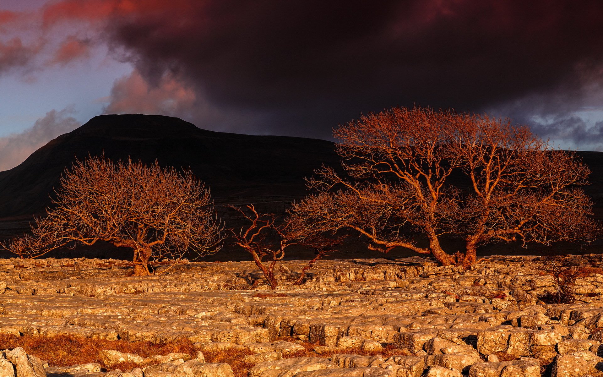 twistleton scar ingleborough yorkshire sunset