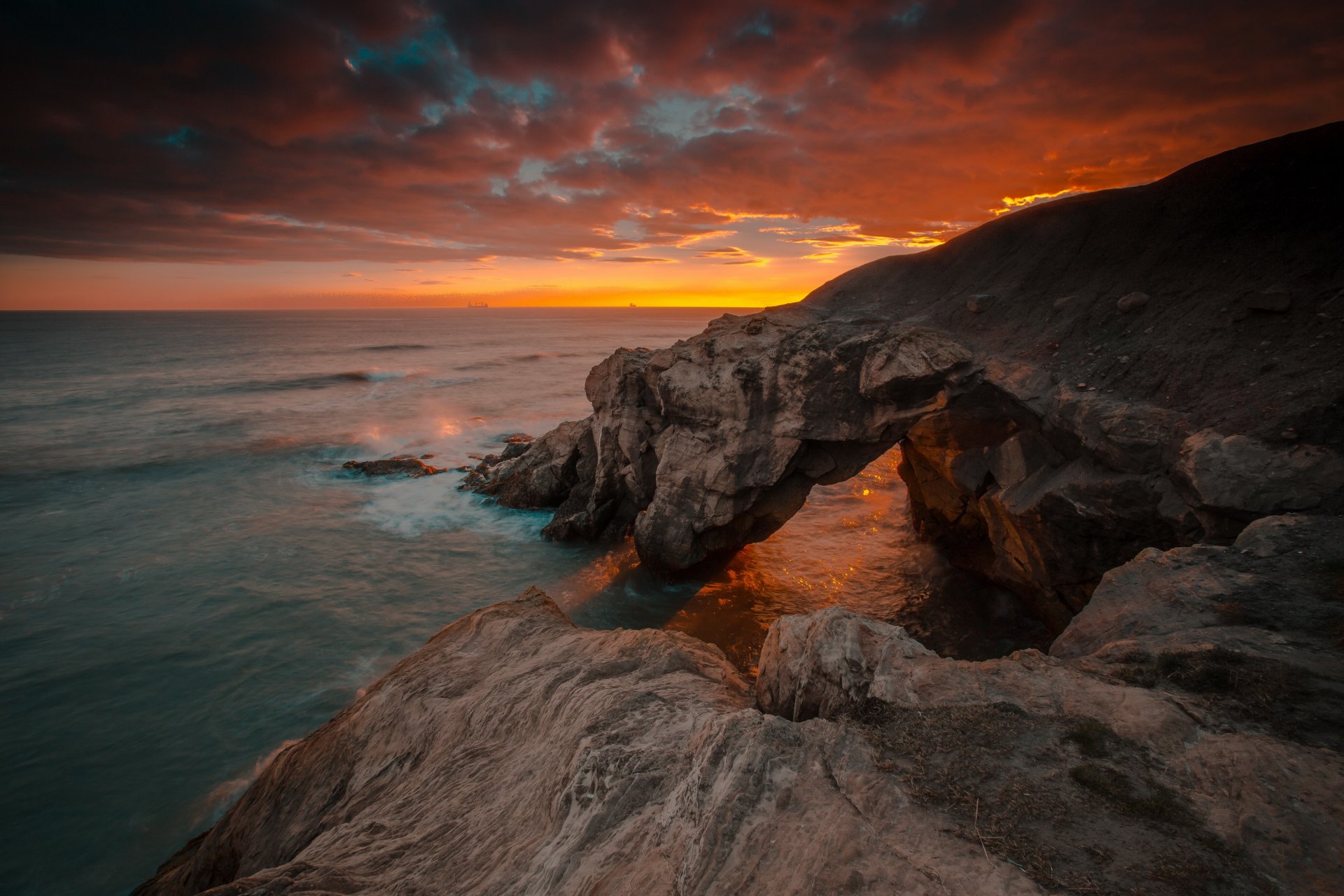 england northumberland meer felsen sonnenaufgang