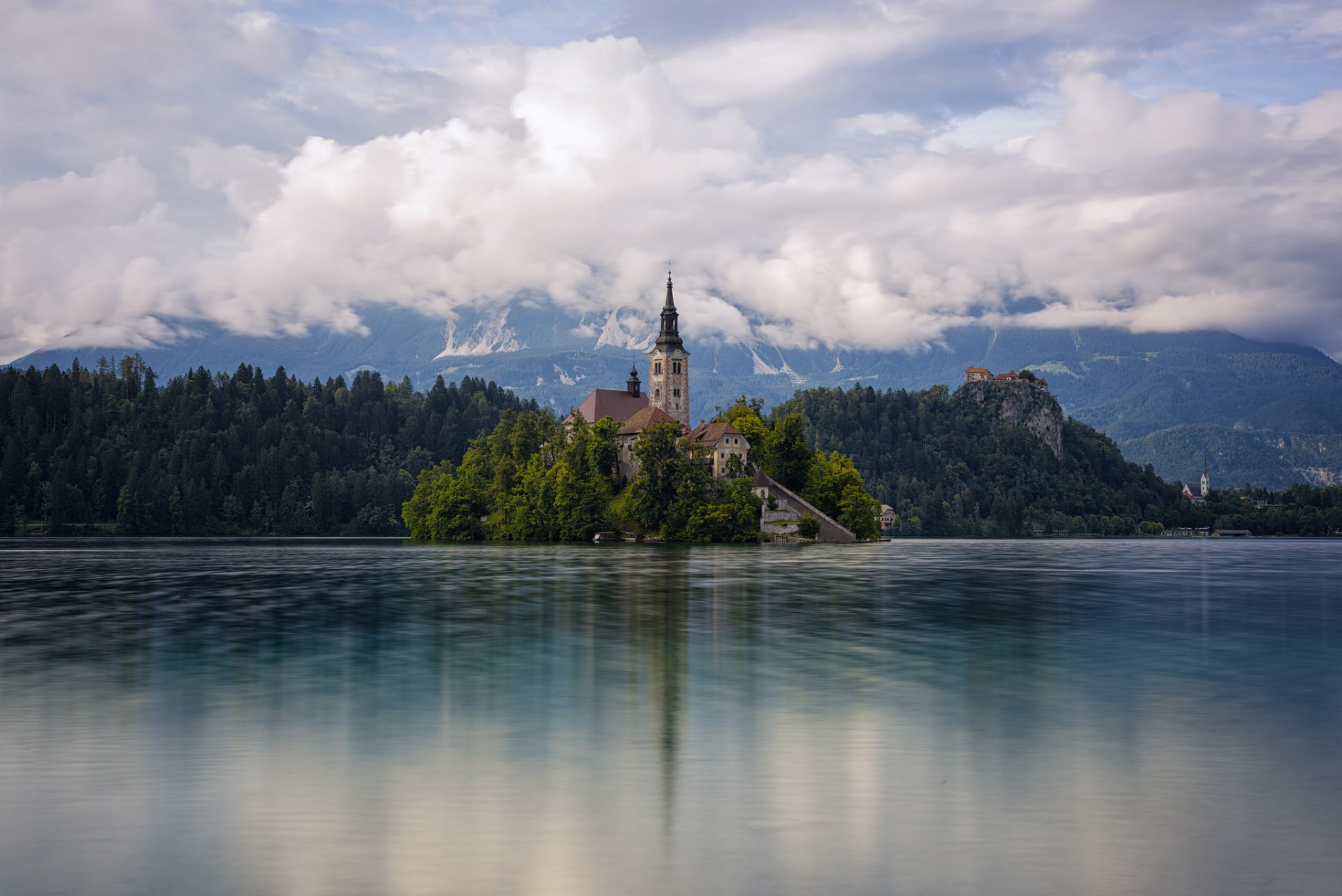 slowenien bled insel kirche see himmel wolken