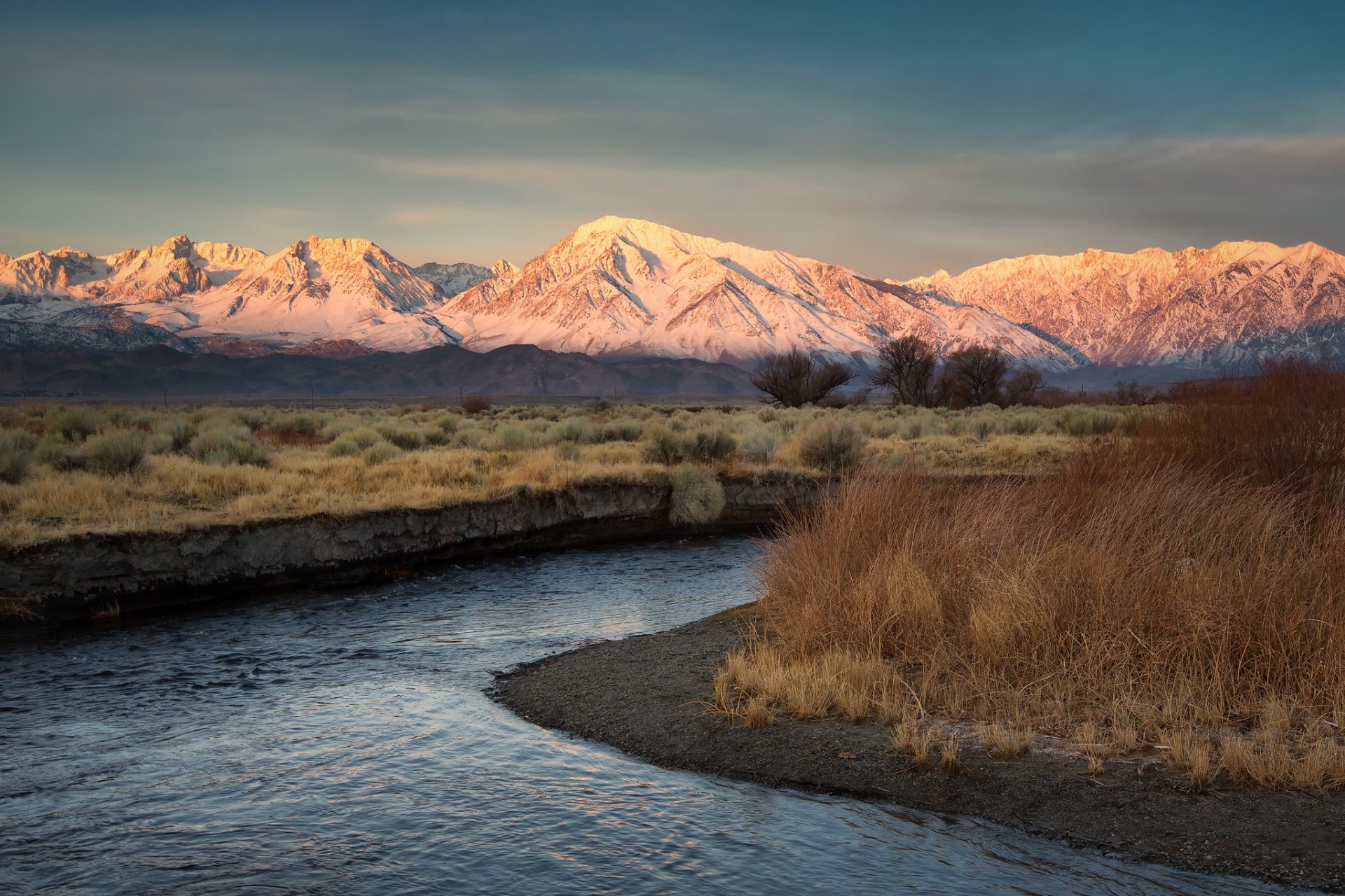 mountain valley river