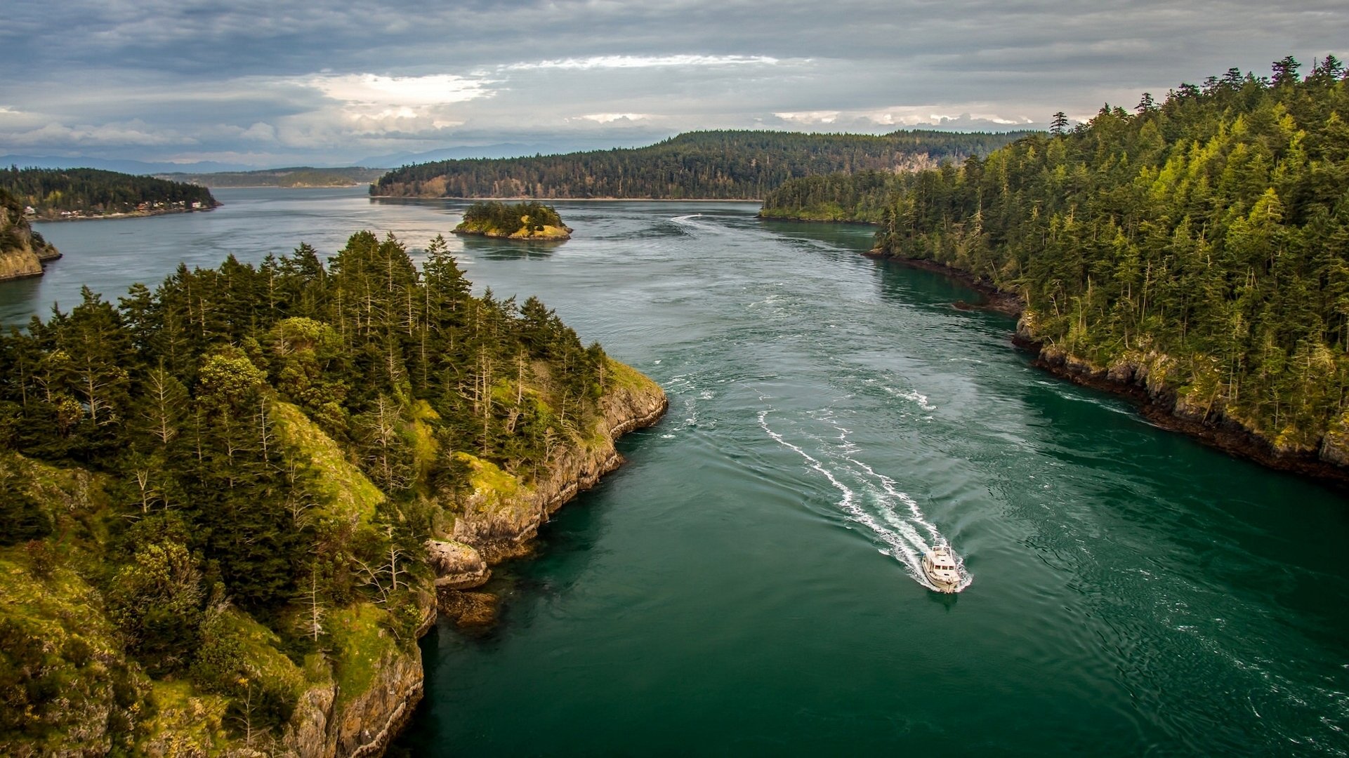 whidbey island puget sound waszyngton whidbey island stan waszyngton zatoka wyspa wyspy łódź lasy