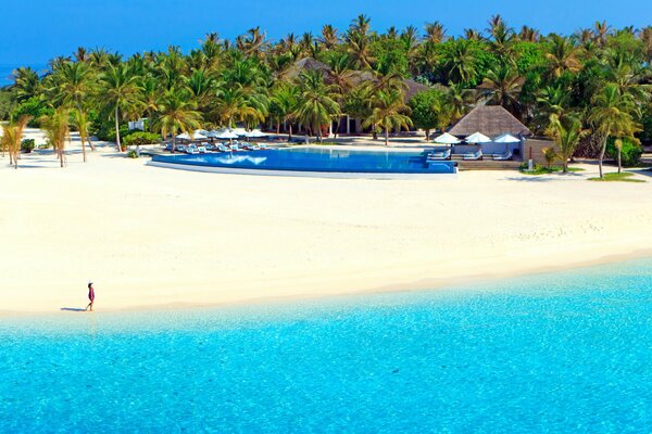 Blue Lagoon sur une île aux Maldives