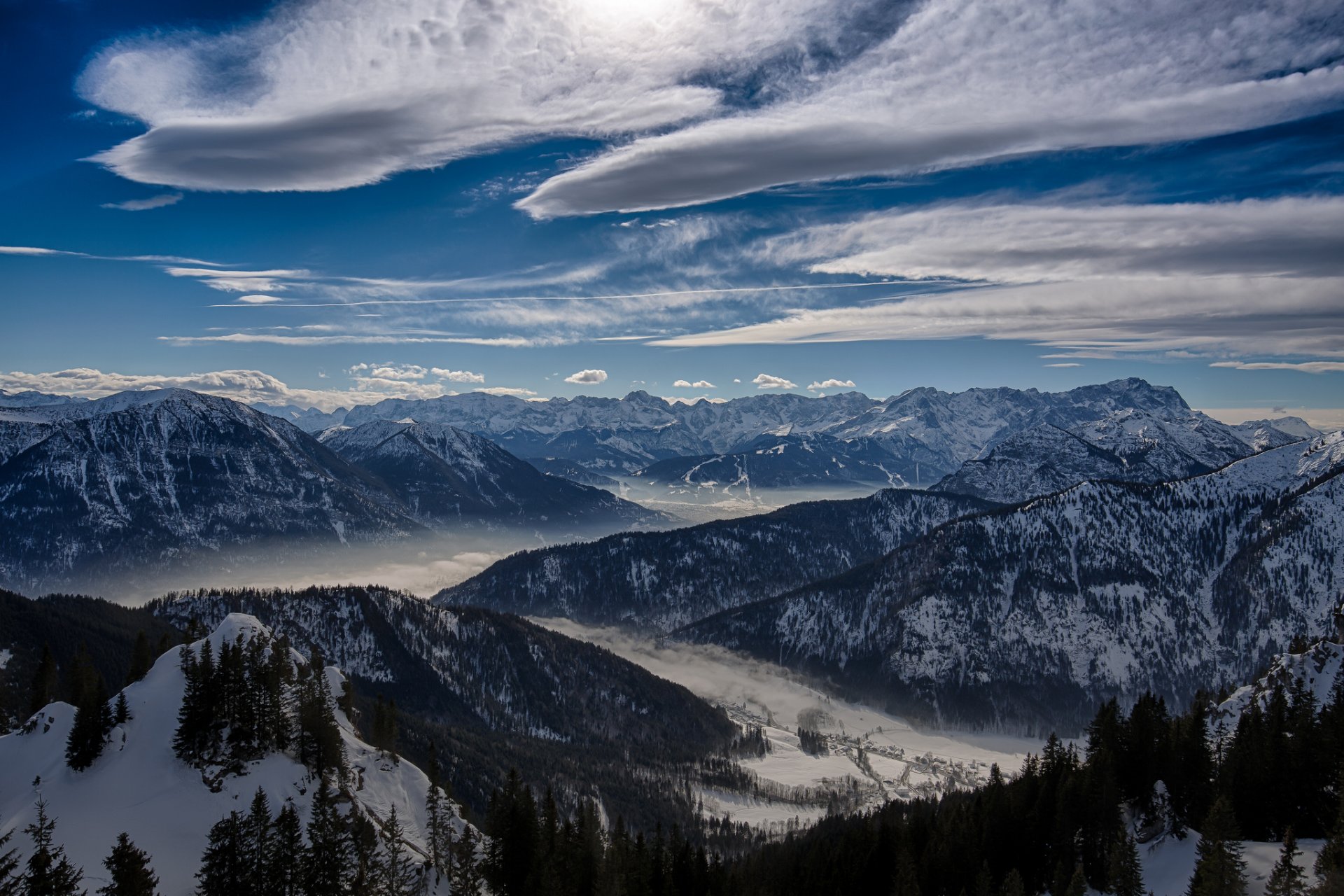 himmel wolken berge tal winter bäume schnee natur