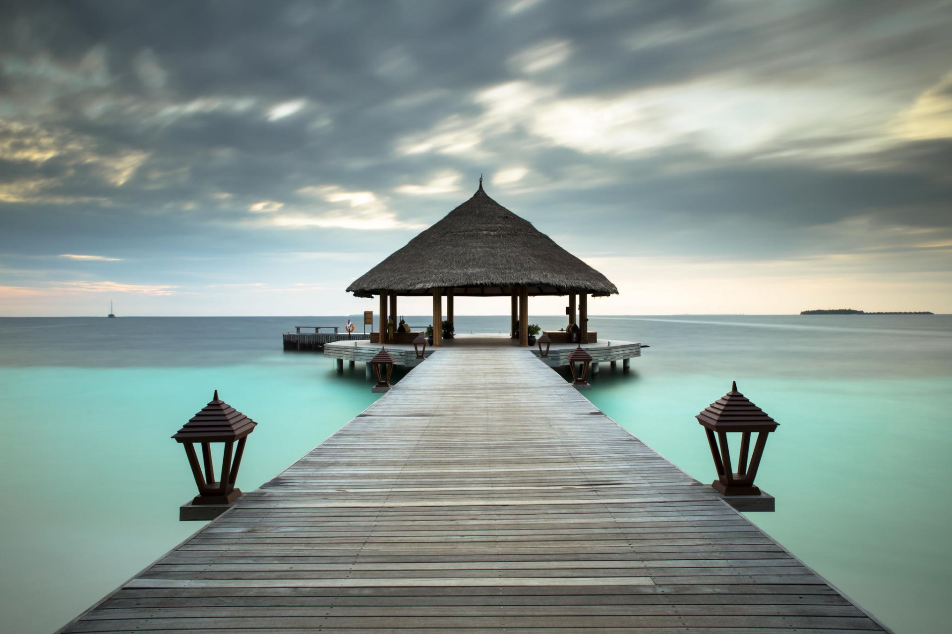 jetée bungalow océan station balnéaire côte maldives