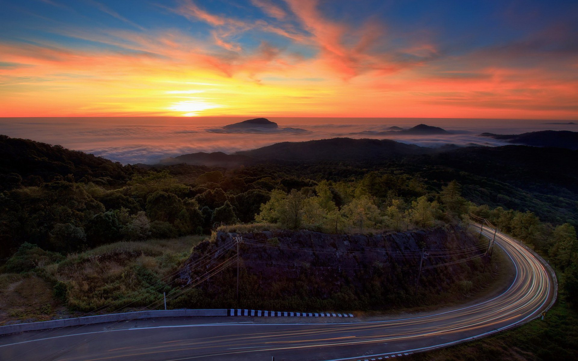 puesta de sol carretera paisaje