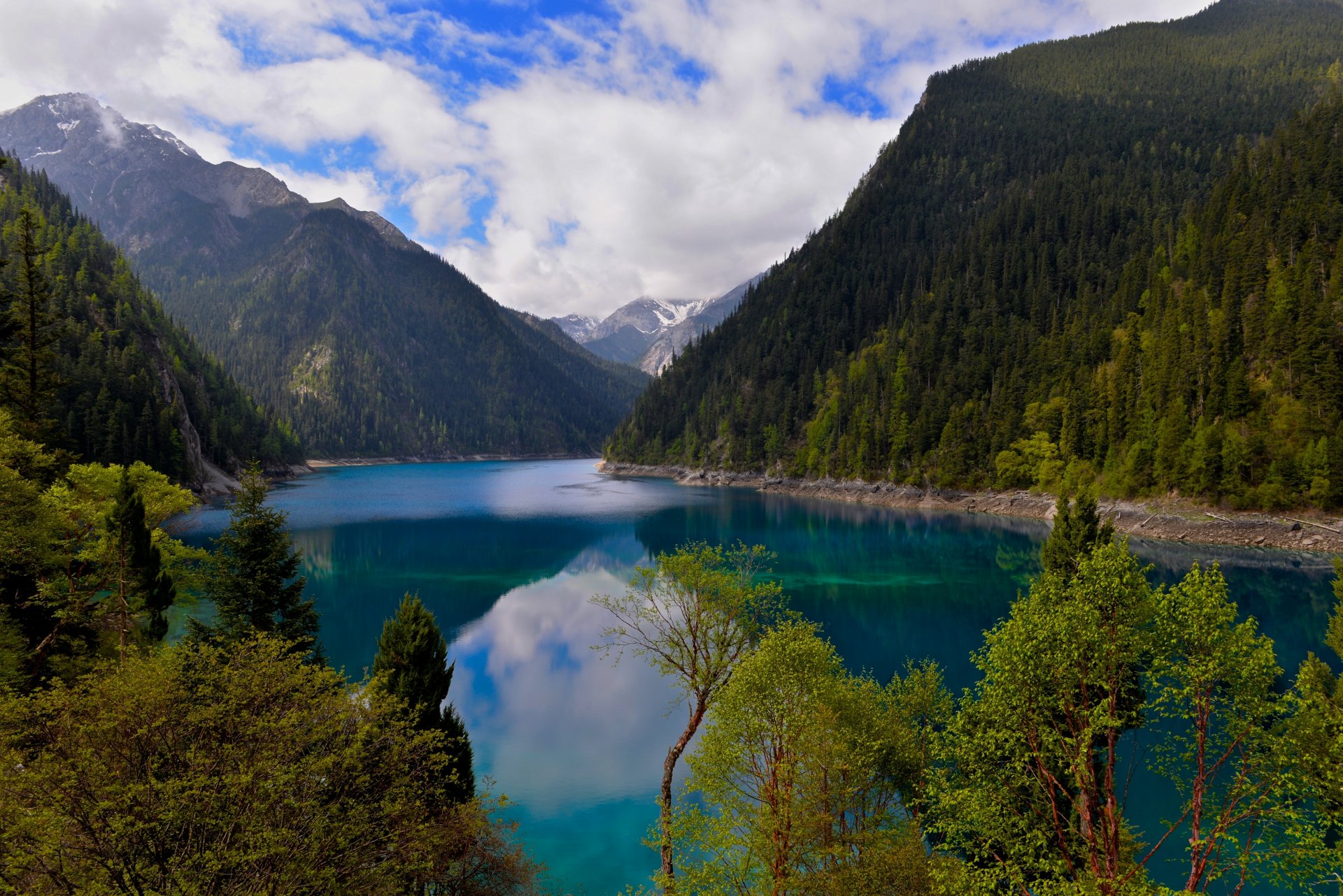 long lake jiuzhaigou sichuan chine minshan long lake réserve naturelle lac montagnes