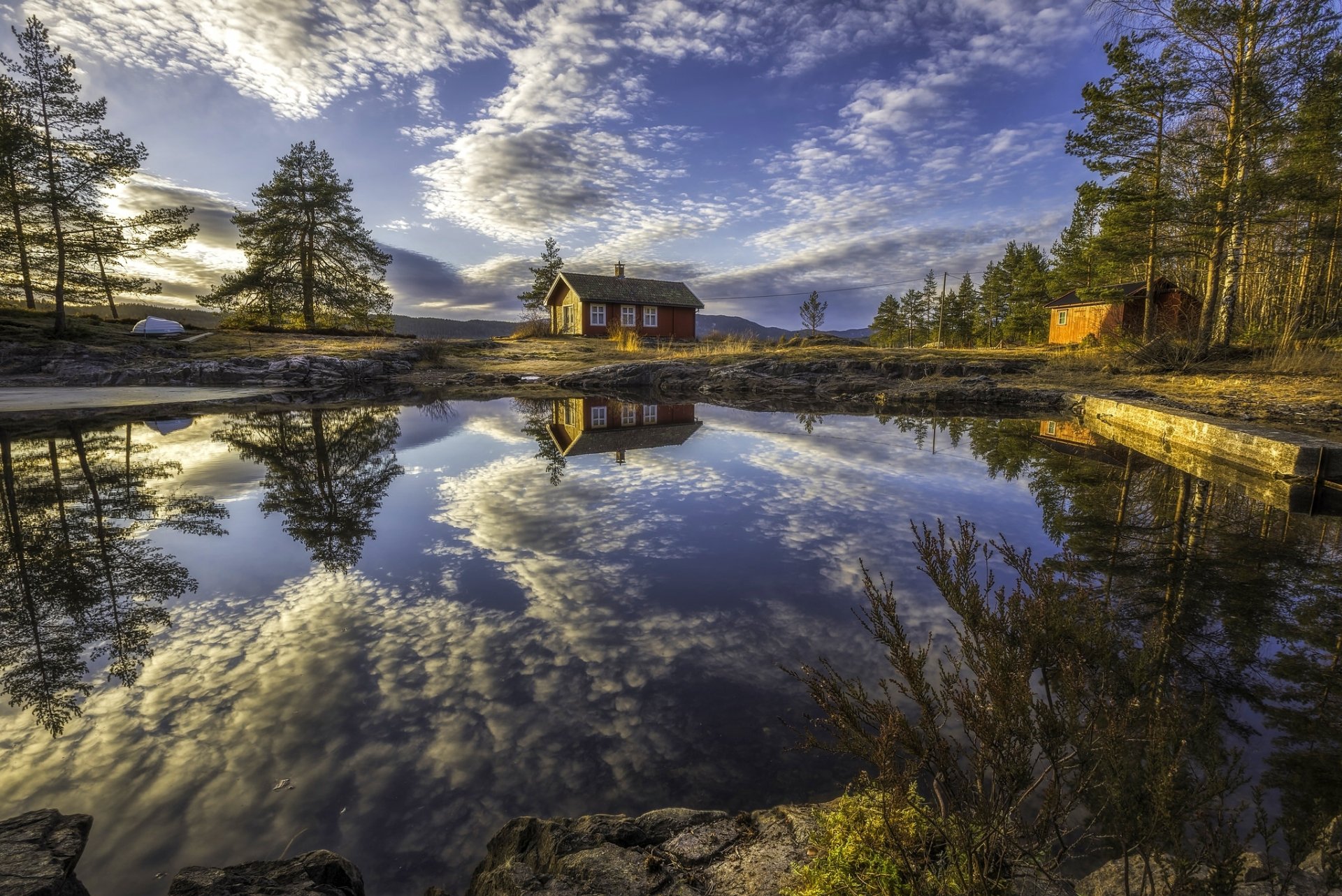 ringerike norway lake reflection house clouds tree