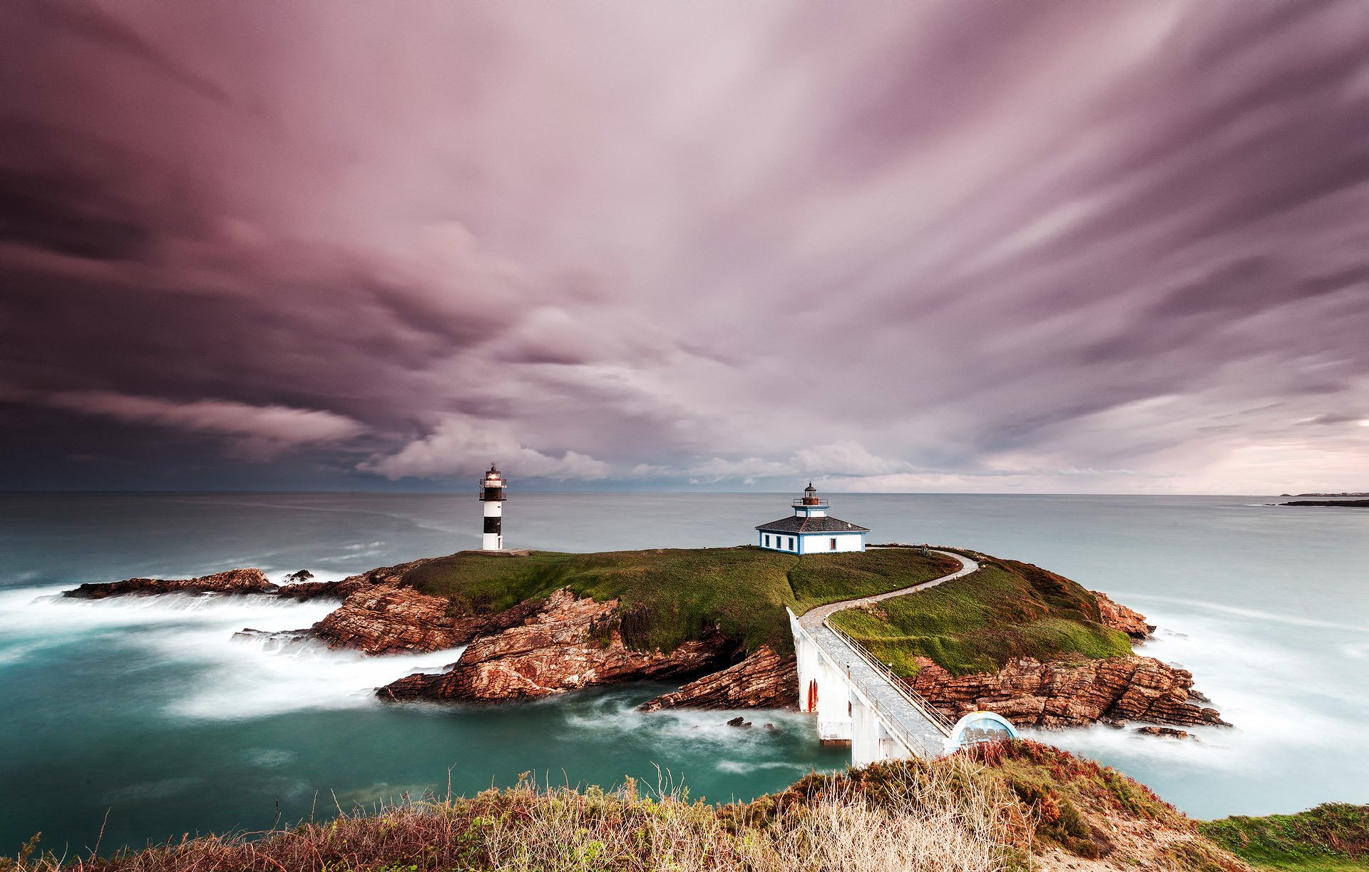 spanien leuchtturm felsen himmel wolken