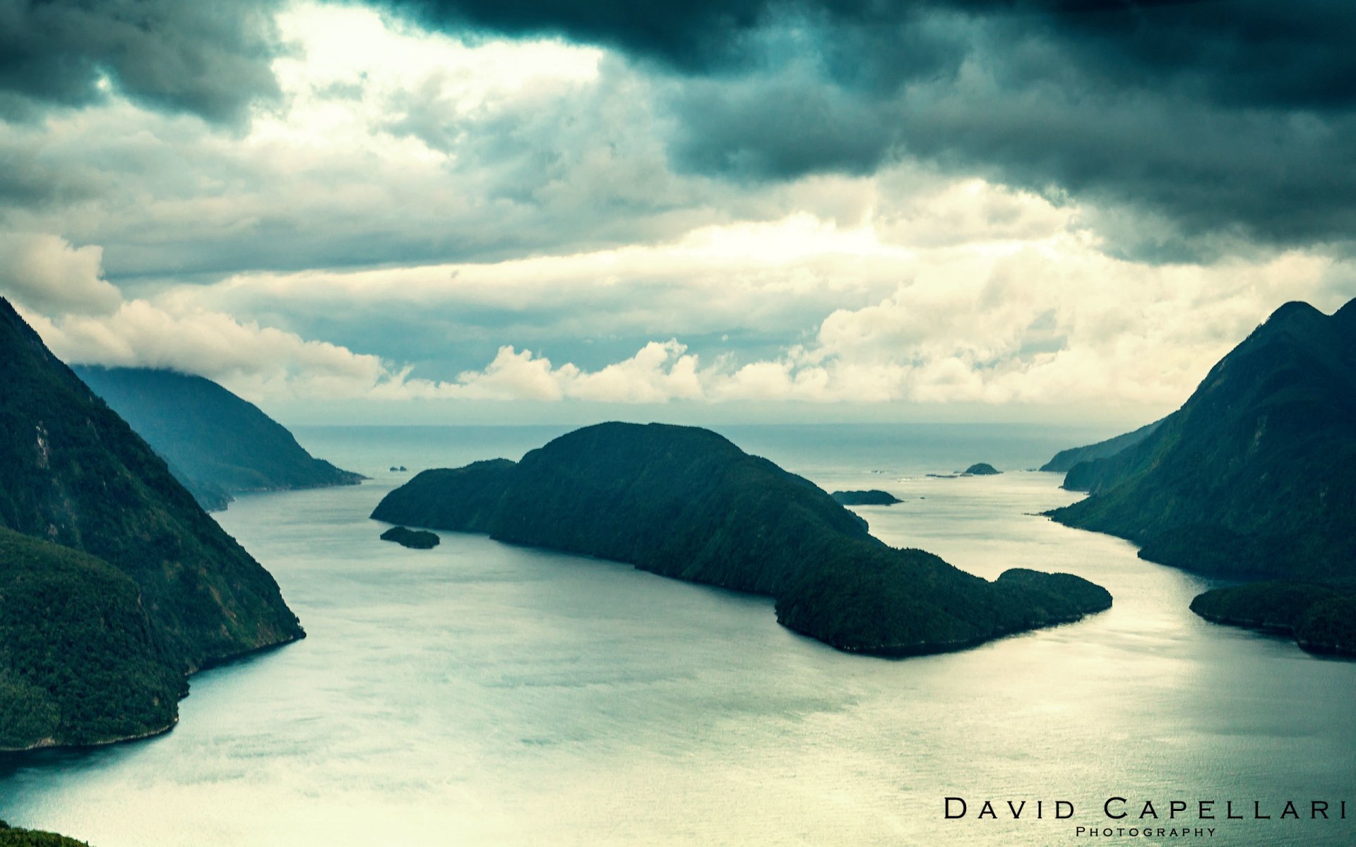 mar montaña paisaje naturaleza agua nubes cielo david capellari