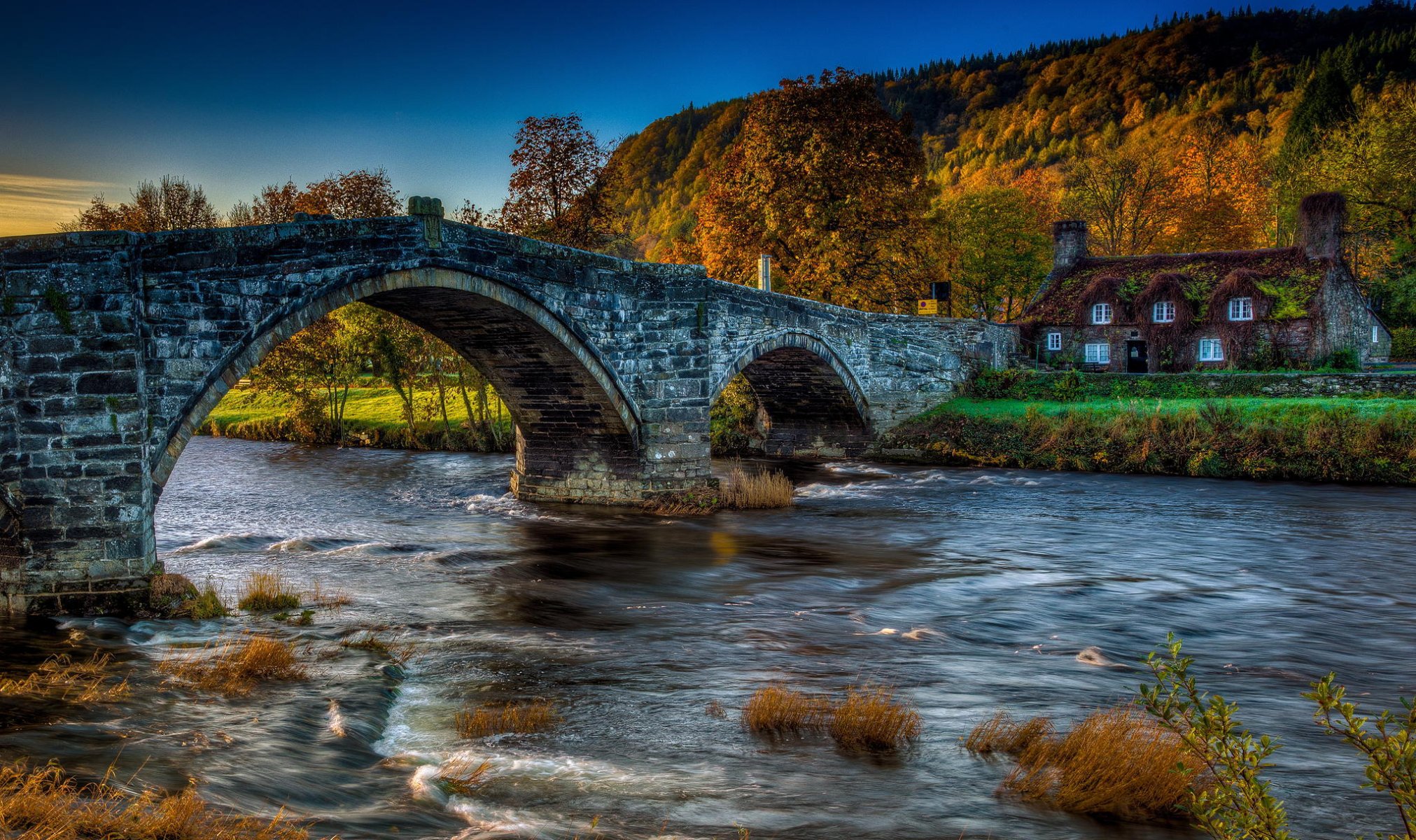 natura casa ponte fiume autunno foresta