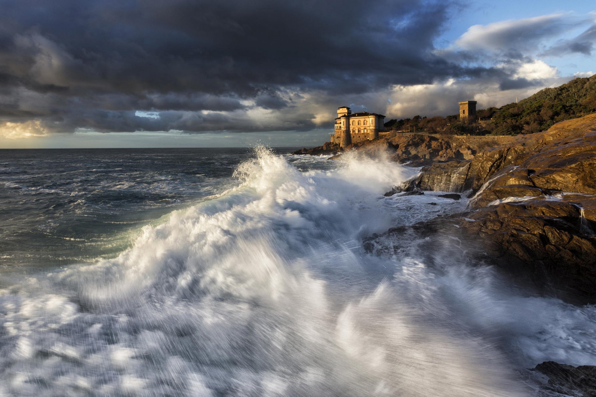 toscana surf rocce costa onde spruzzi