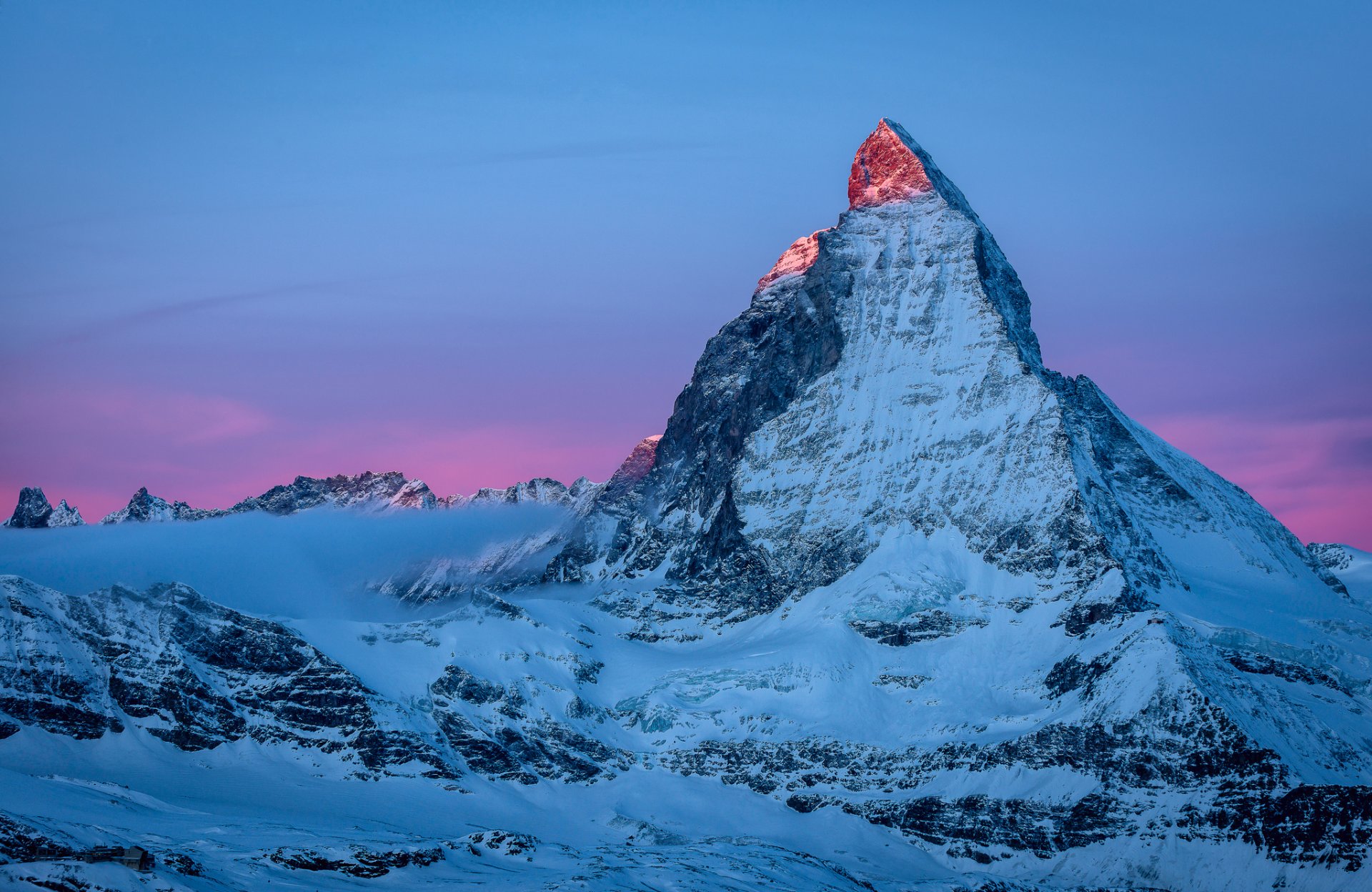 montañas alpes montaña matterhorn mañana primeros rayos nieve frío luz cielo