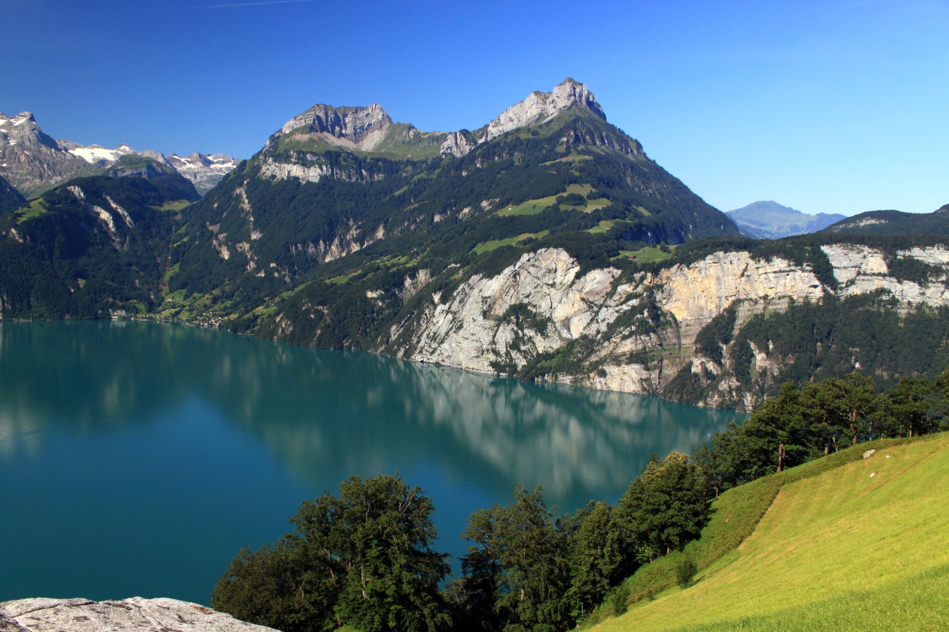 paisaje suiza montañas lago naturaleza