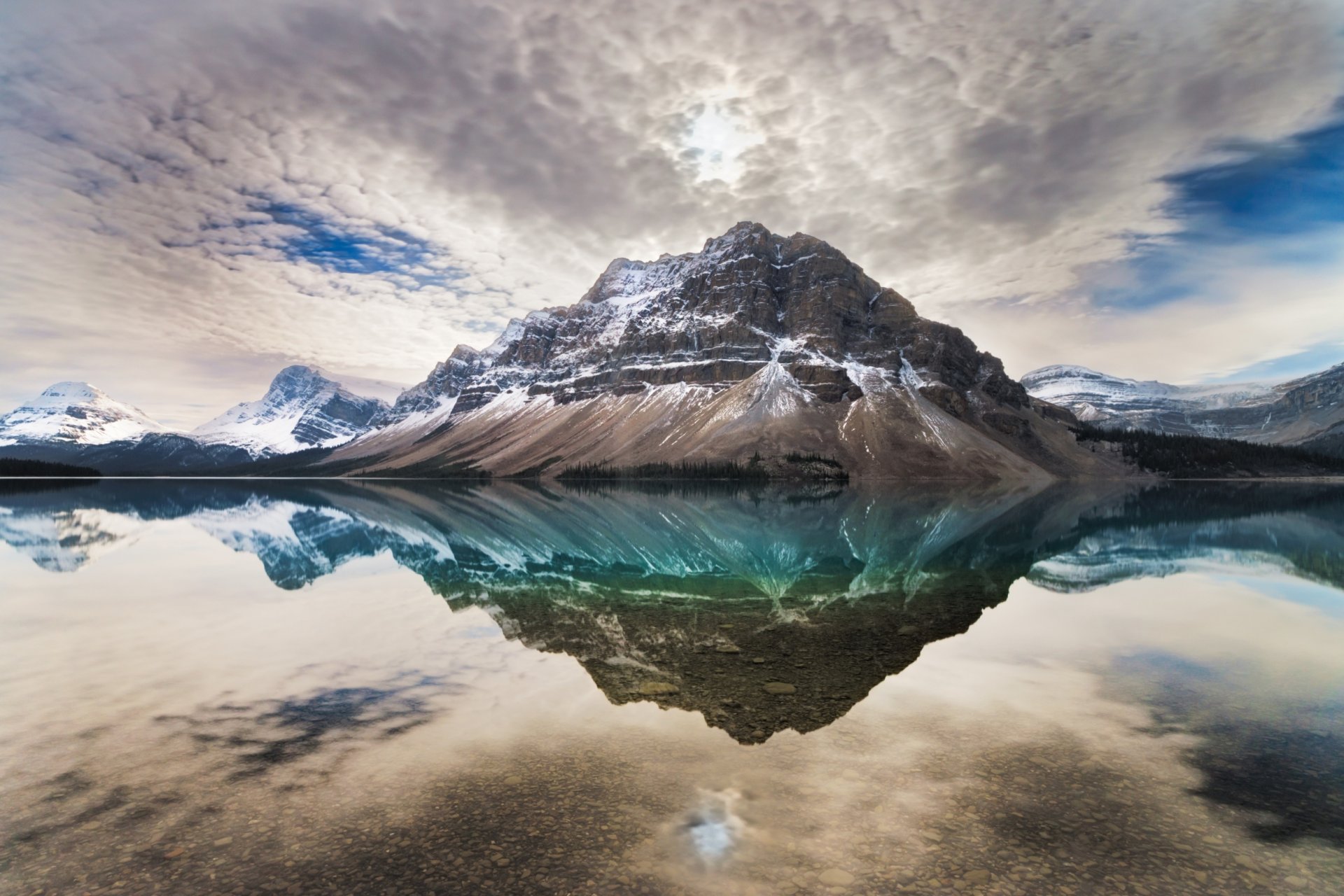 bogen see wolken reflexion