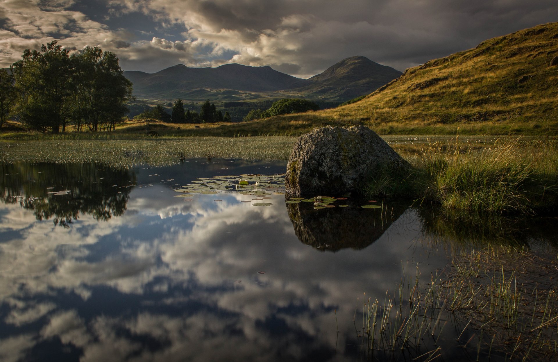 berge bäume see wolken reflexion sommer