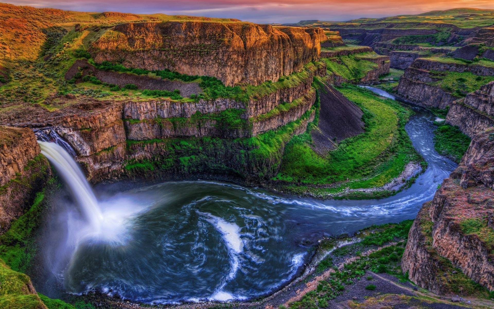 landschaft ansicht von oben wasserfall felsen himmel