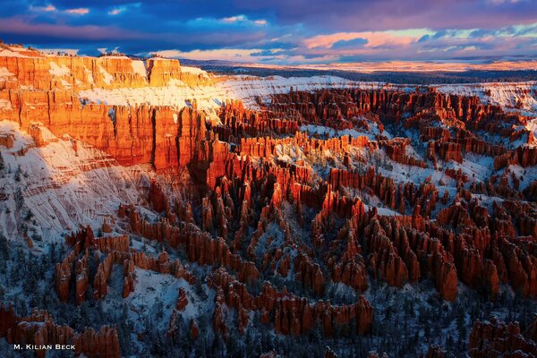 Poranek w Parku Narodowym Bryce Canyon