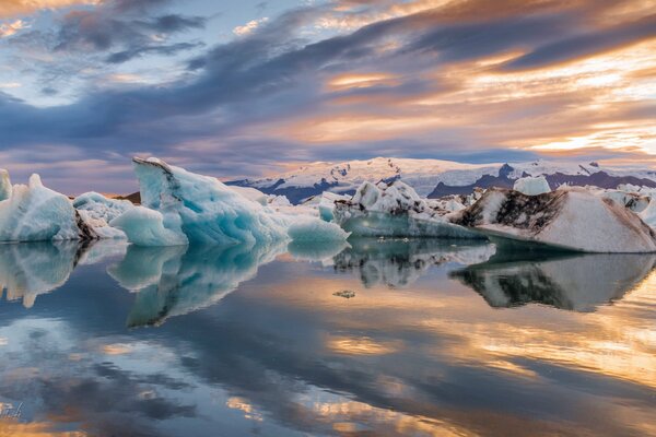 Blocks of ice in a winter lake