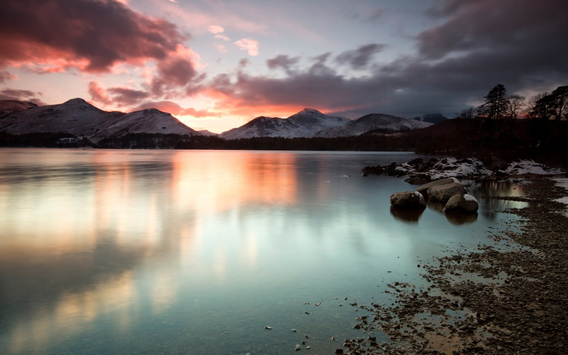 lago montagne neve rocce alberi