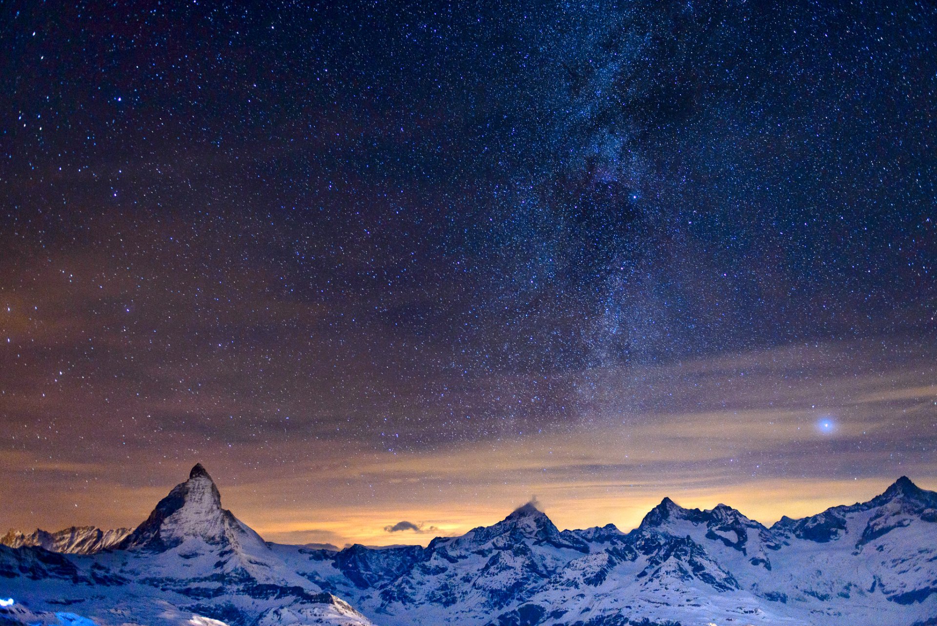 noche montañas alpes cielo estrellas vía láctea