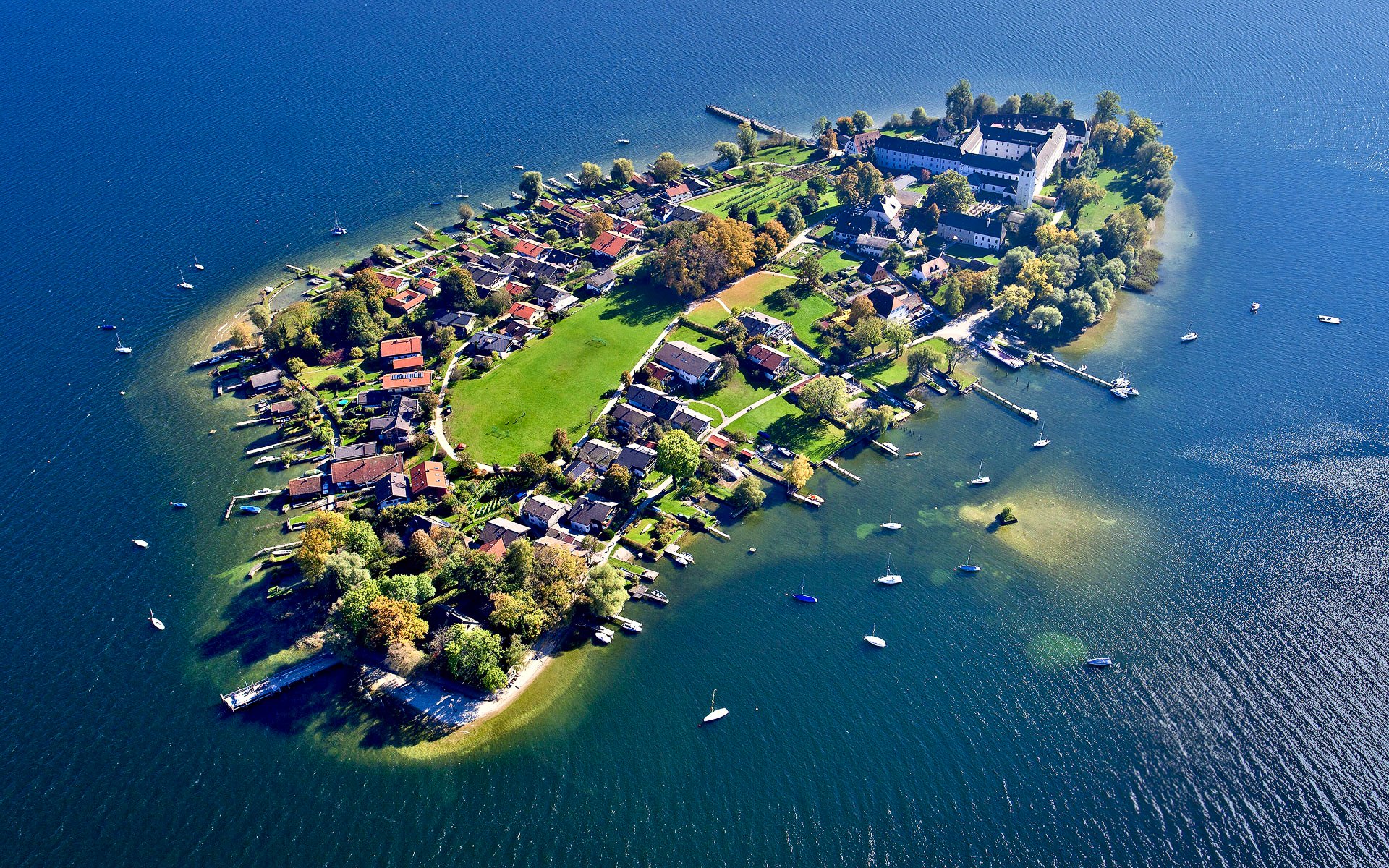 deutschland bayern see chiemsee insel frauenchiemsee