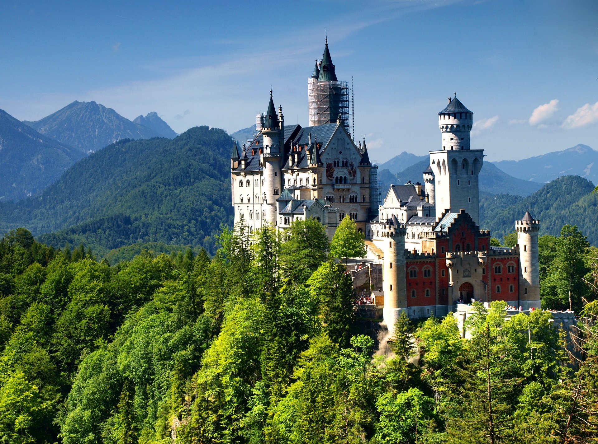 neuschwanstein castle bavaria germany alps mountain castle neuschwanstein