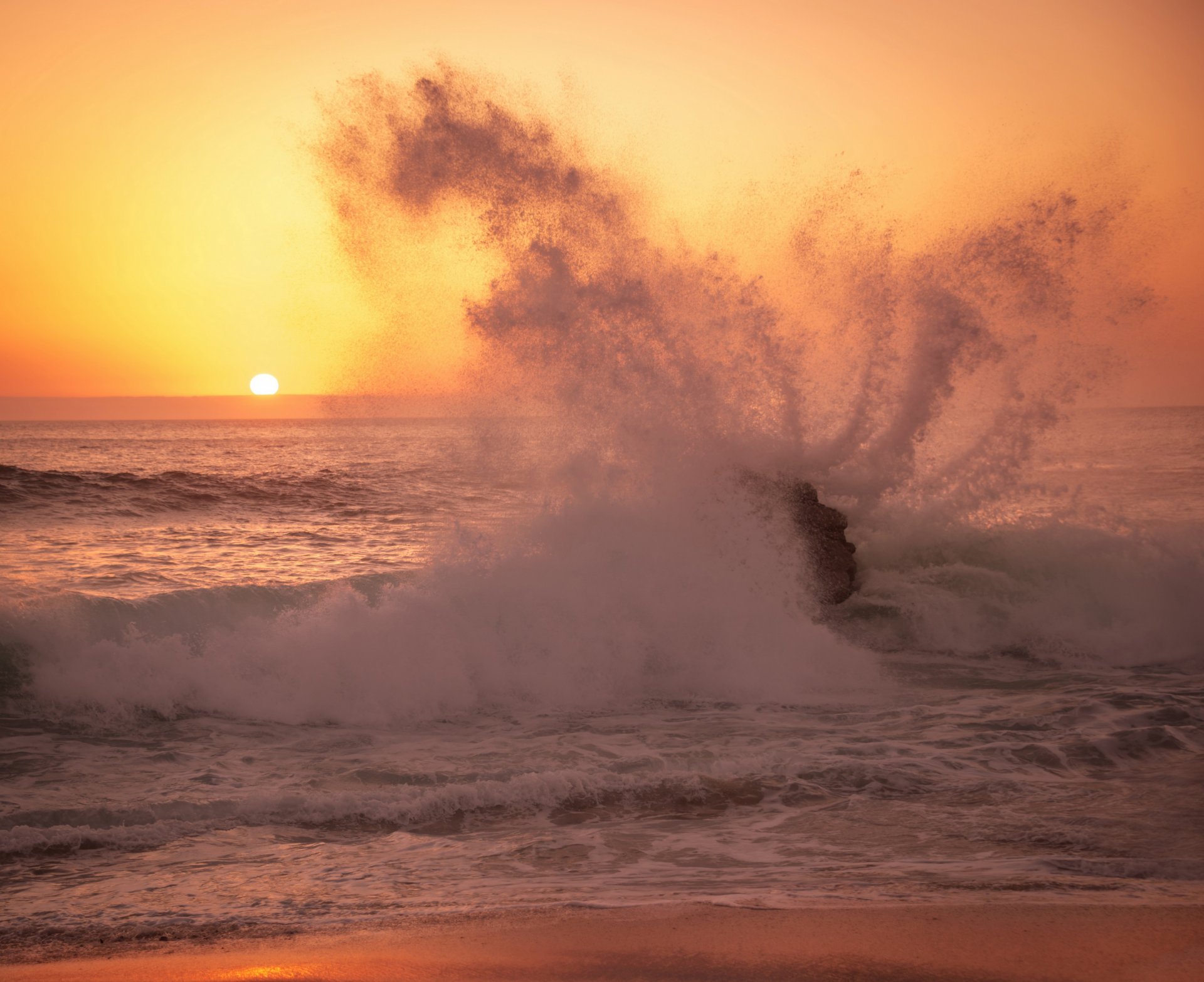 mare oceano costa costa onde gocce spruzzi orizzonte cielo alba tramonto