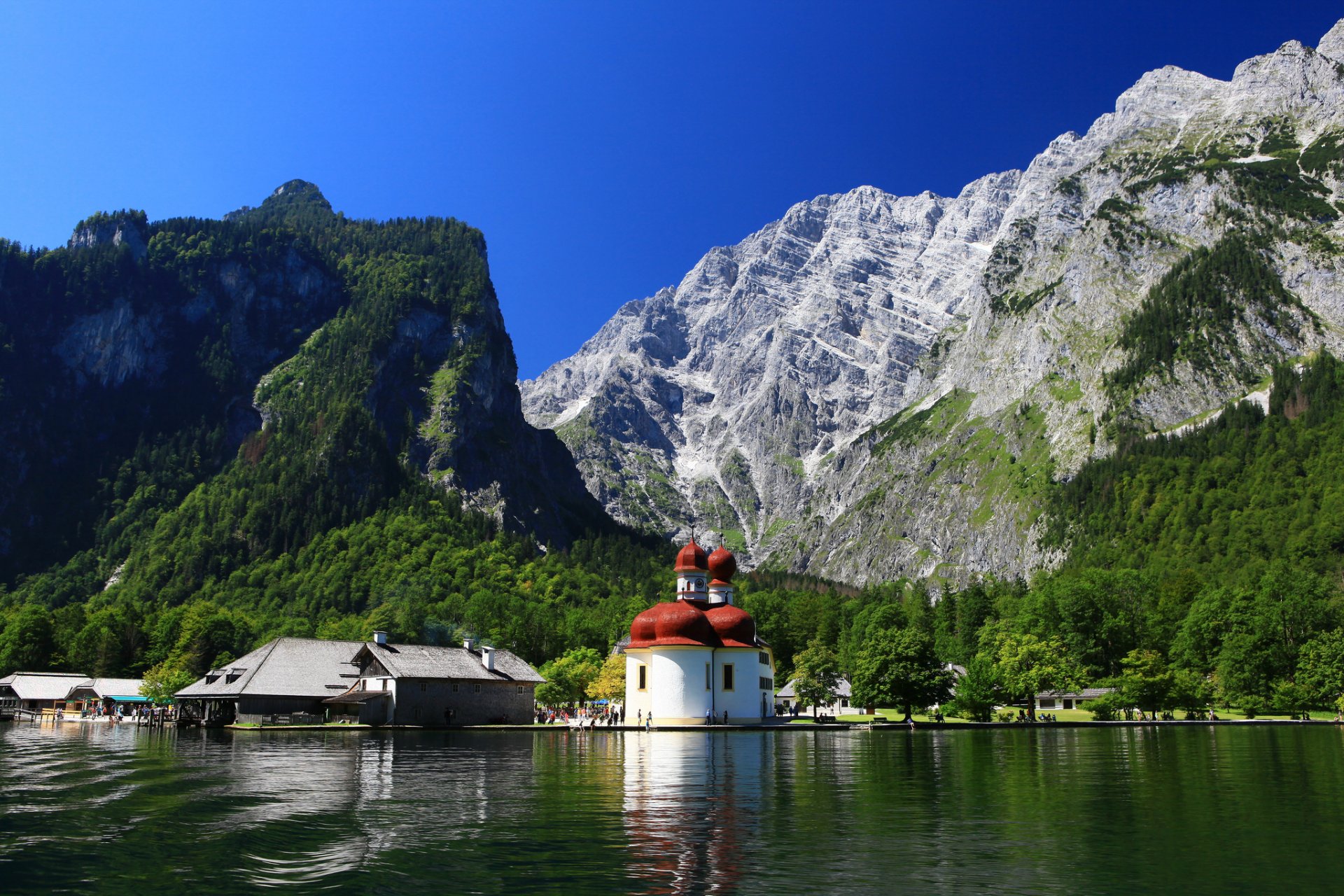 chiesa di san bartolomeo baviera germania lago königssee watzmann alpi bavaresi lago königssee monte watzmann chiesa