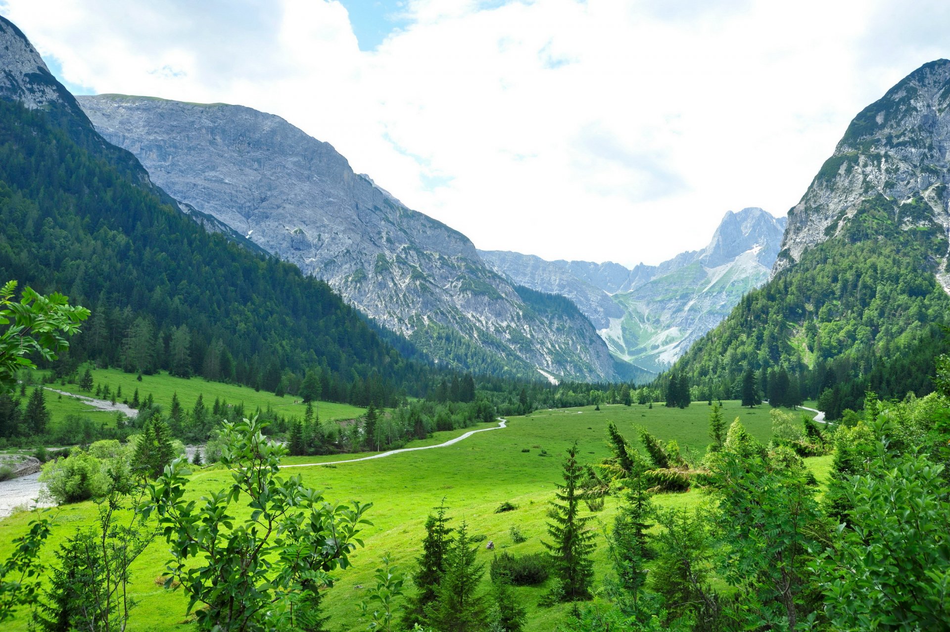 austria tyrol krajobraz gry rkczka drzewa las