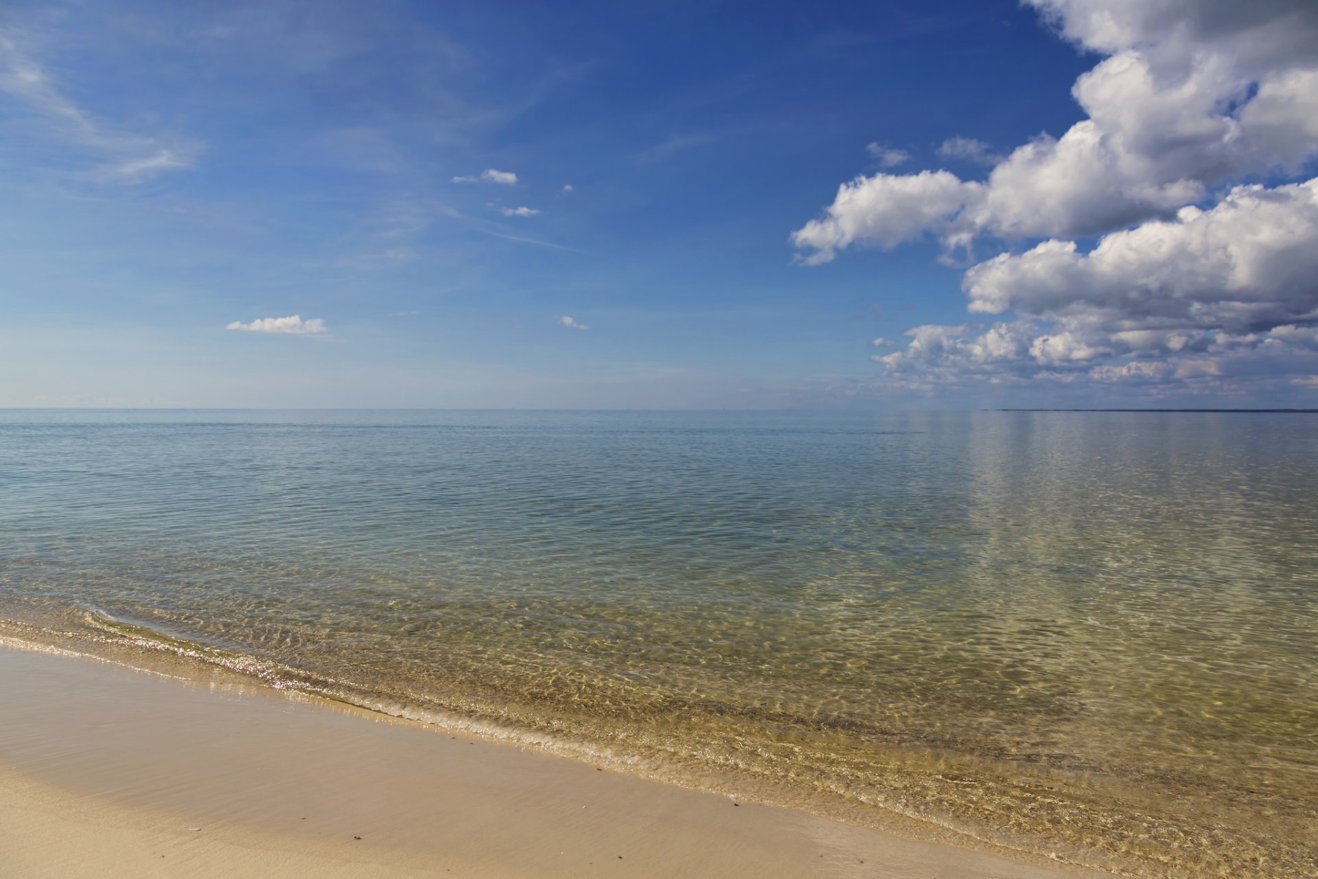 atlantic ocean florida water surface cloud