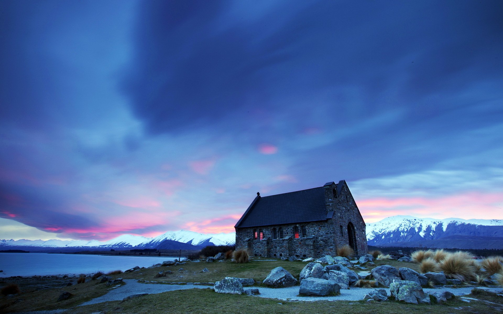 temple montagnes coucher de soleil paysage