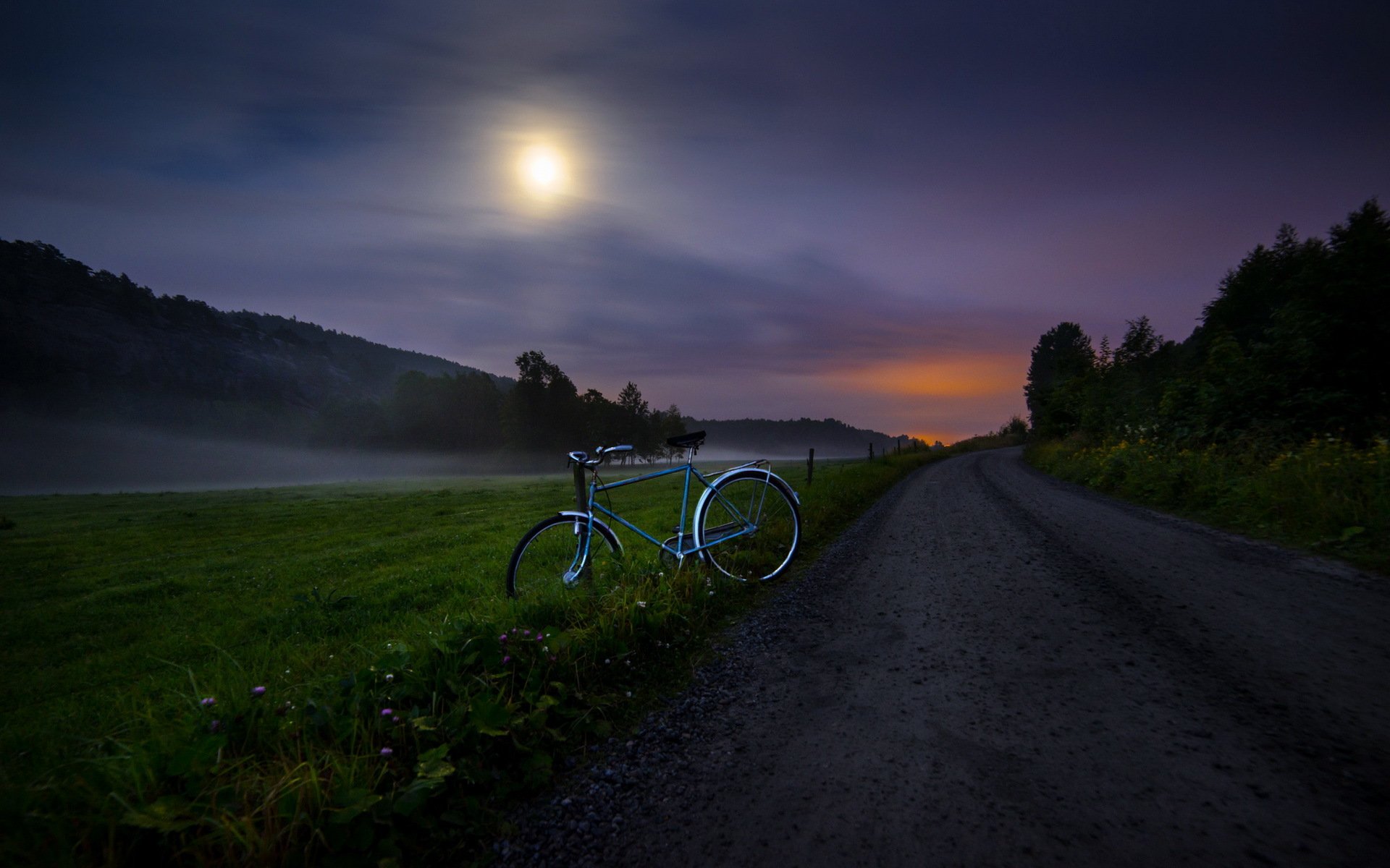 noche carretera bicicleta