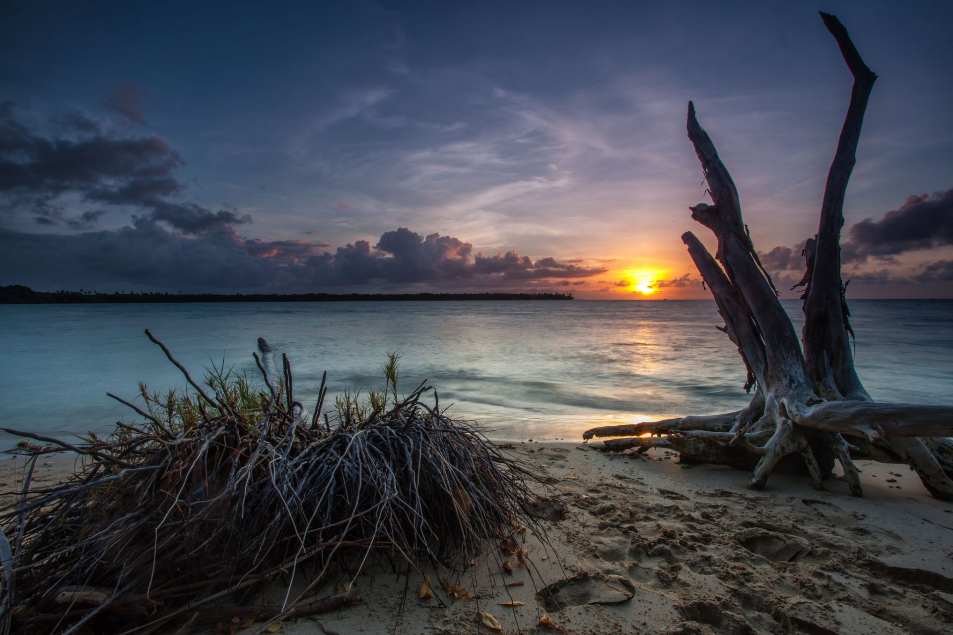 spiaggia mare baia tramonto