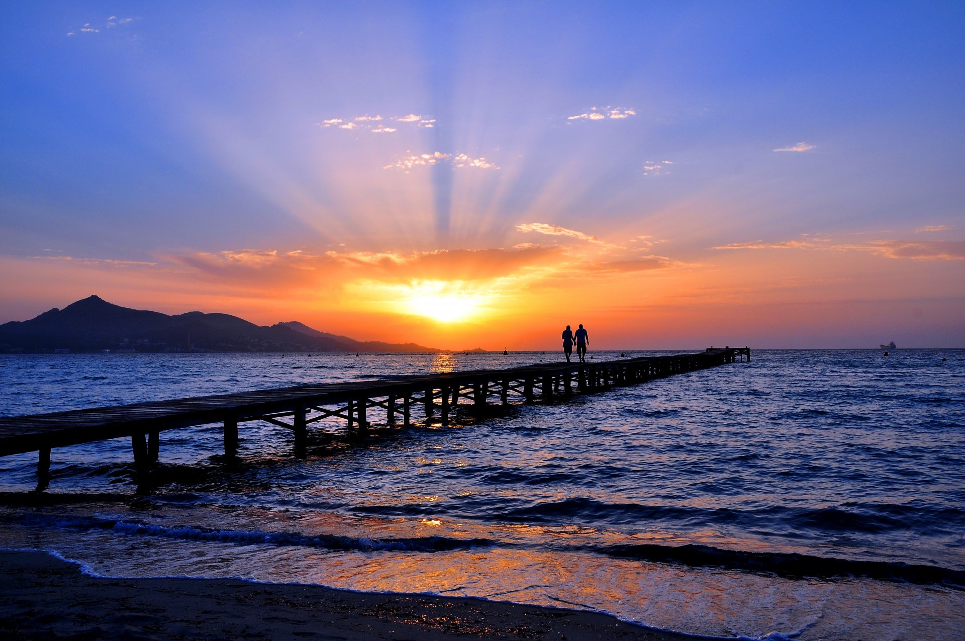 mare riva. spiaggia ponte due cielo tramonto orizzonte