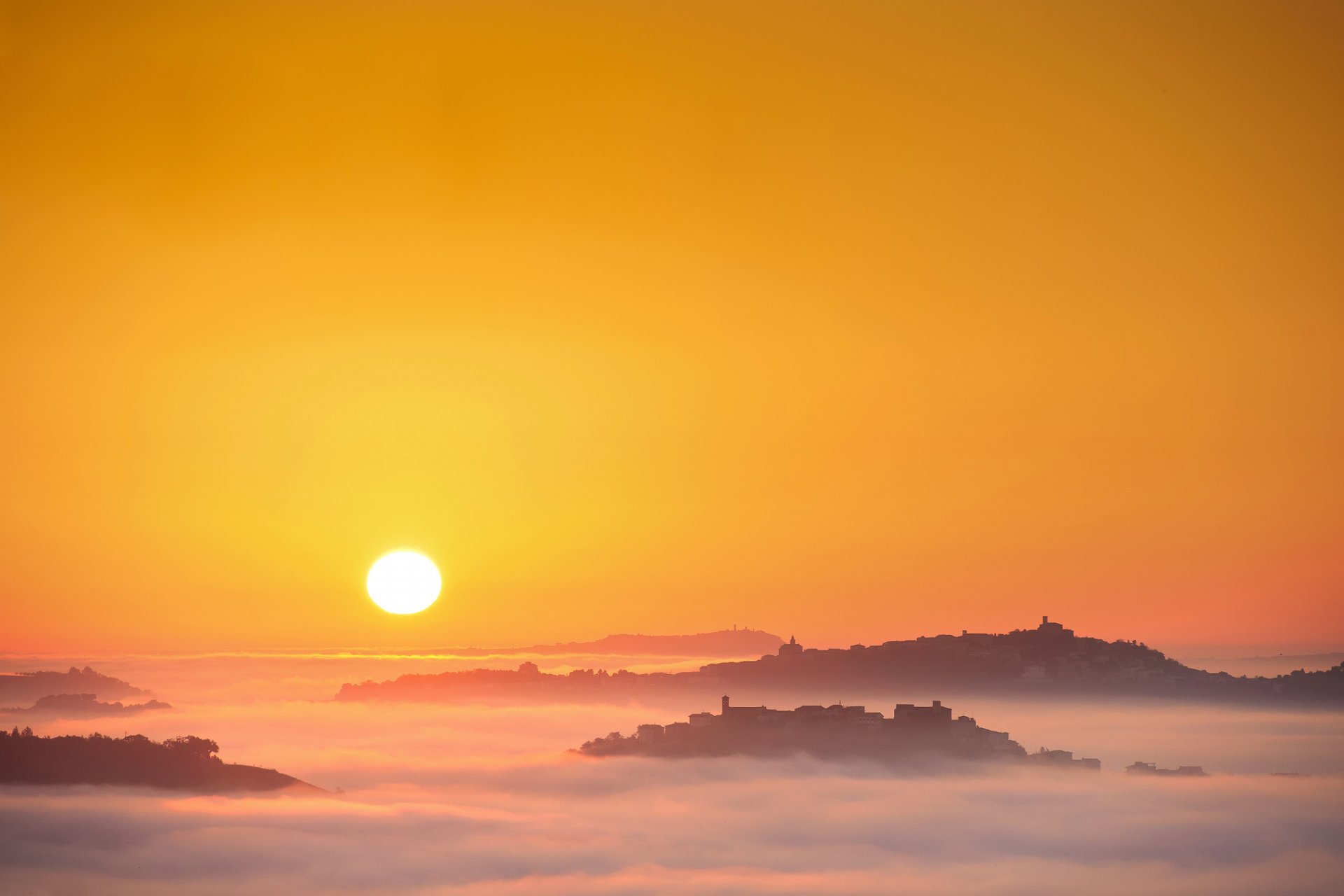 italy brand fog morning sun sunrise