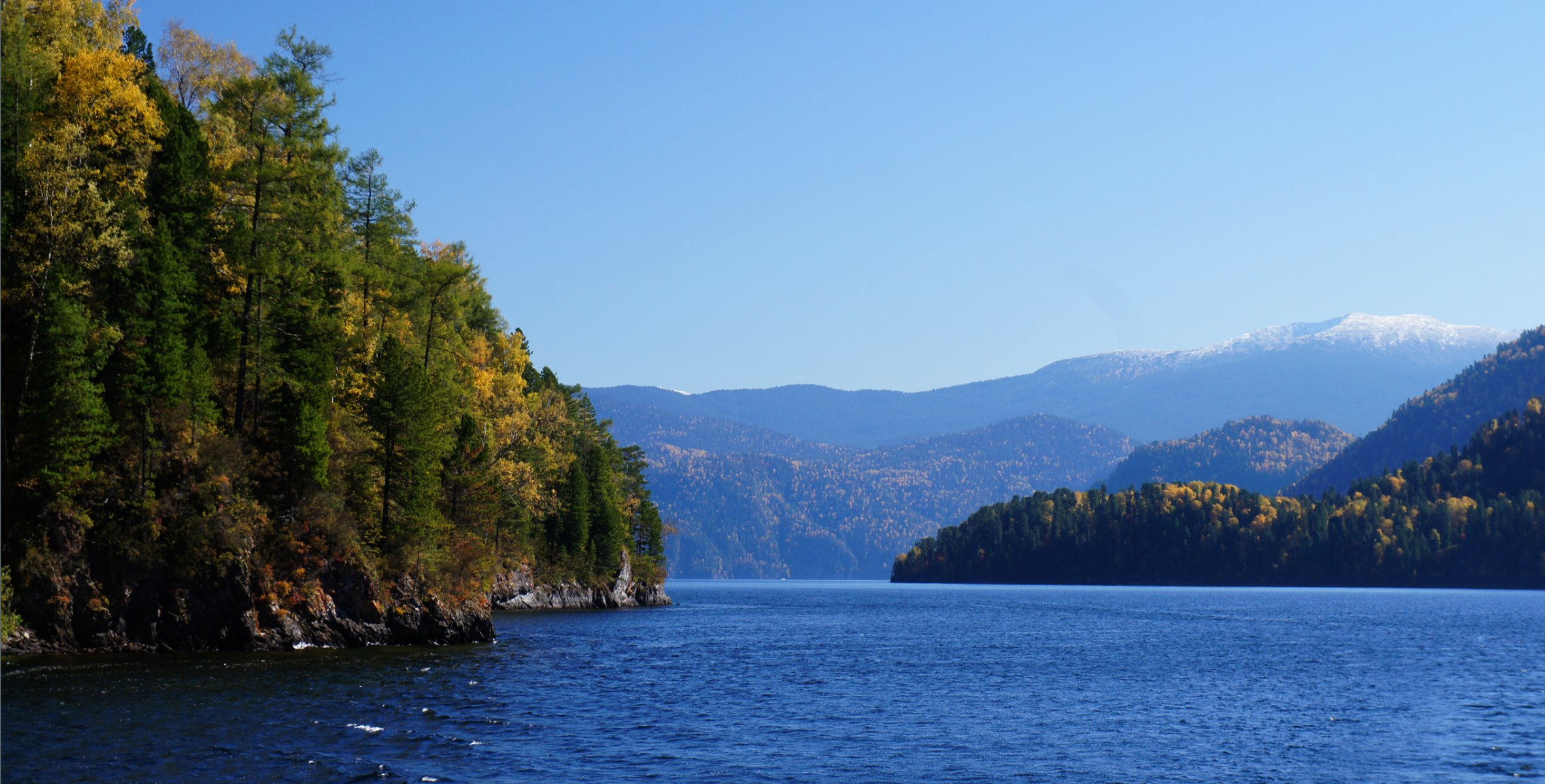 lake mountain gorny altai teletskoye lake