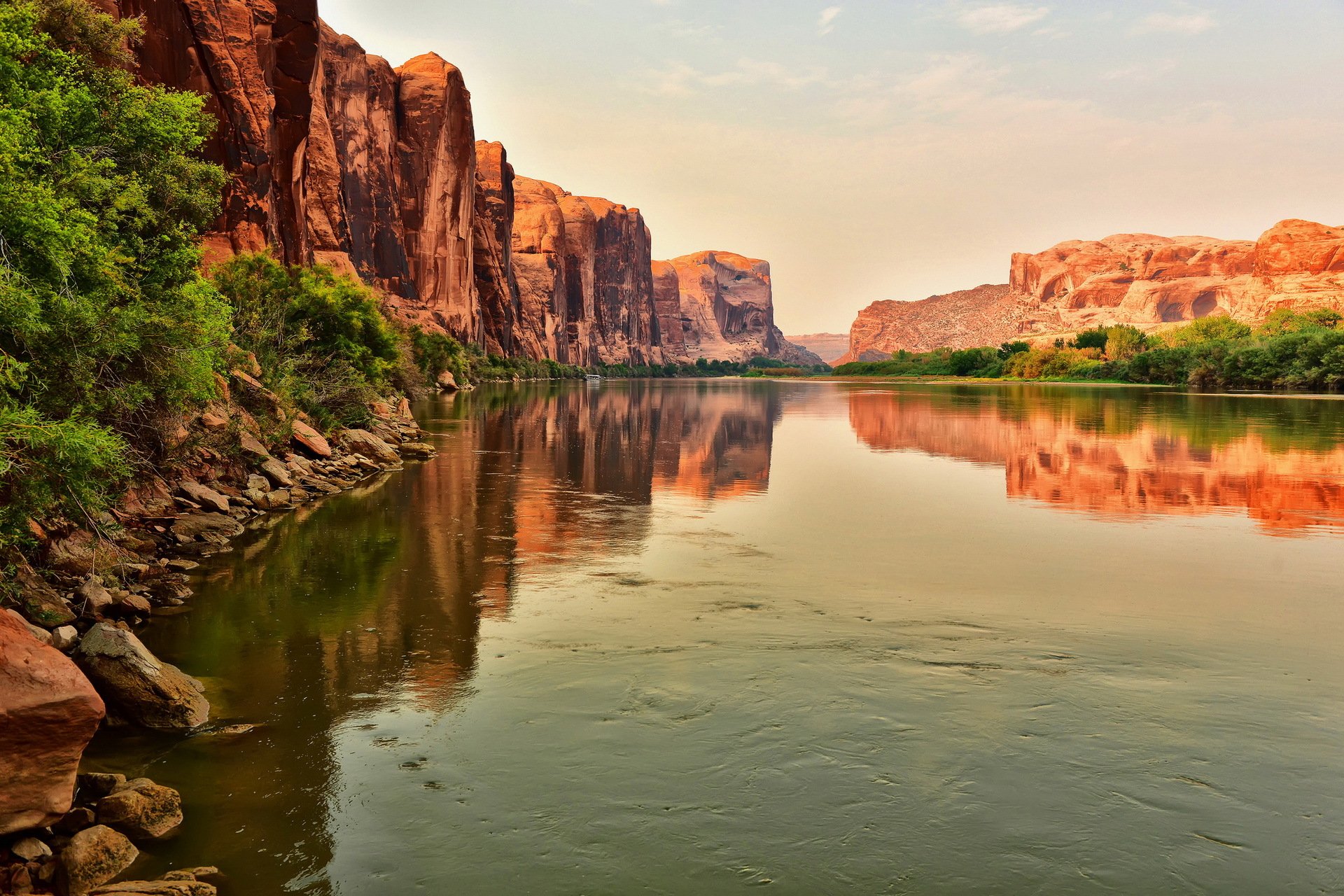 río montañas paisaje