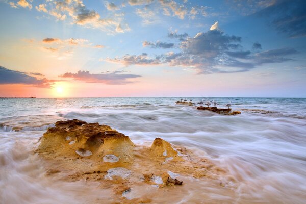 Sea. Sunset. The sun. Beach