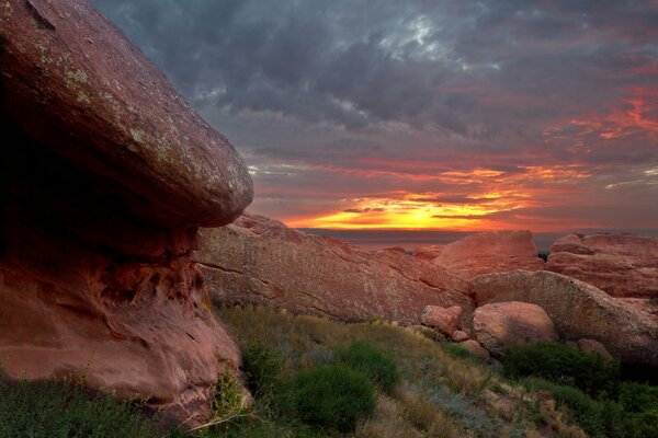 Dawn at the rocks in the USA