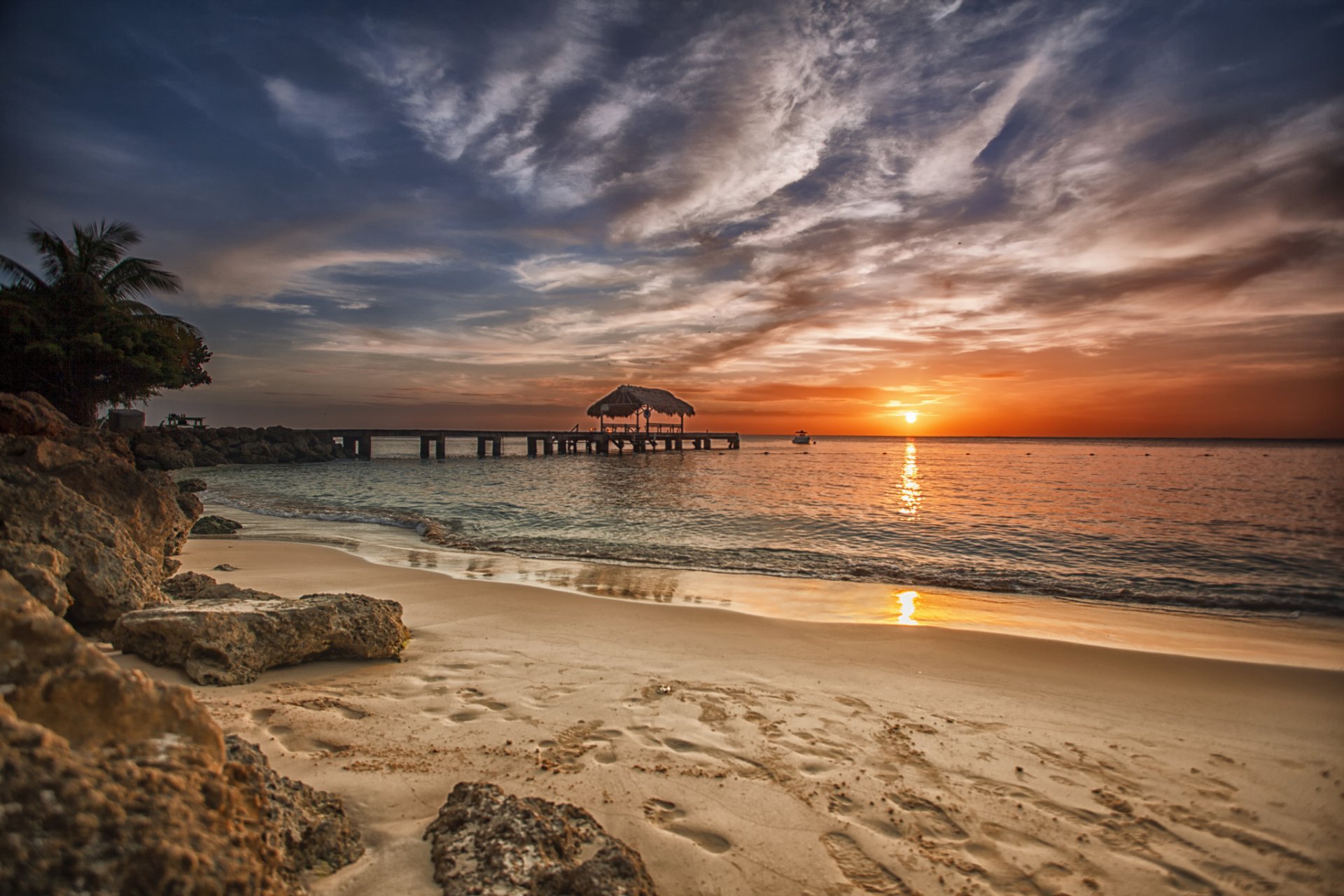 spiaggia mare tramonto