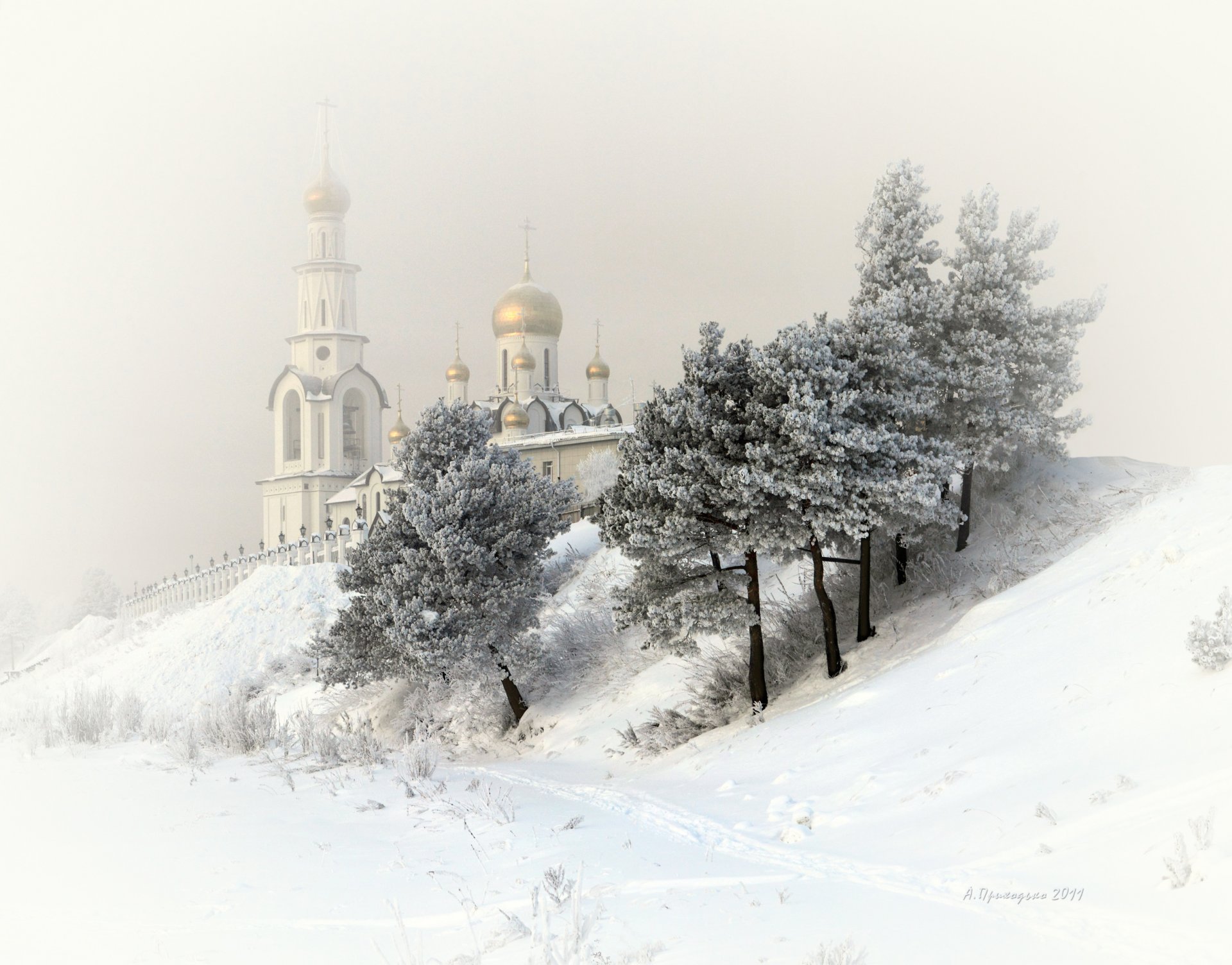 tempio chiesa inverno surgut