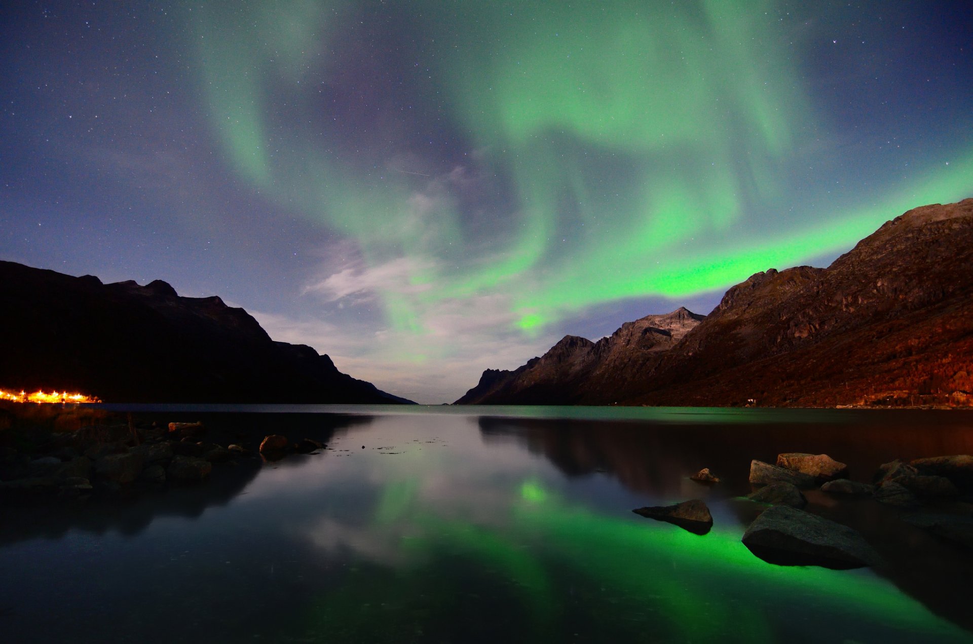 norway night mountain gulf star northern lights reflection