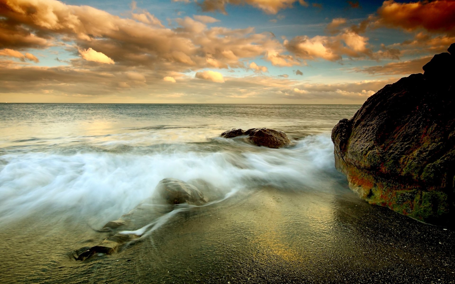 mar costa playa olas rocas nubes cielo horizonte