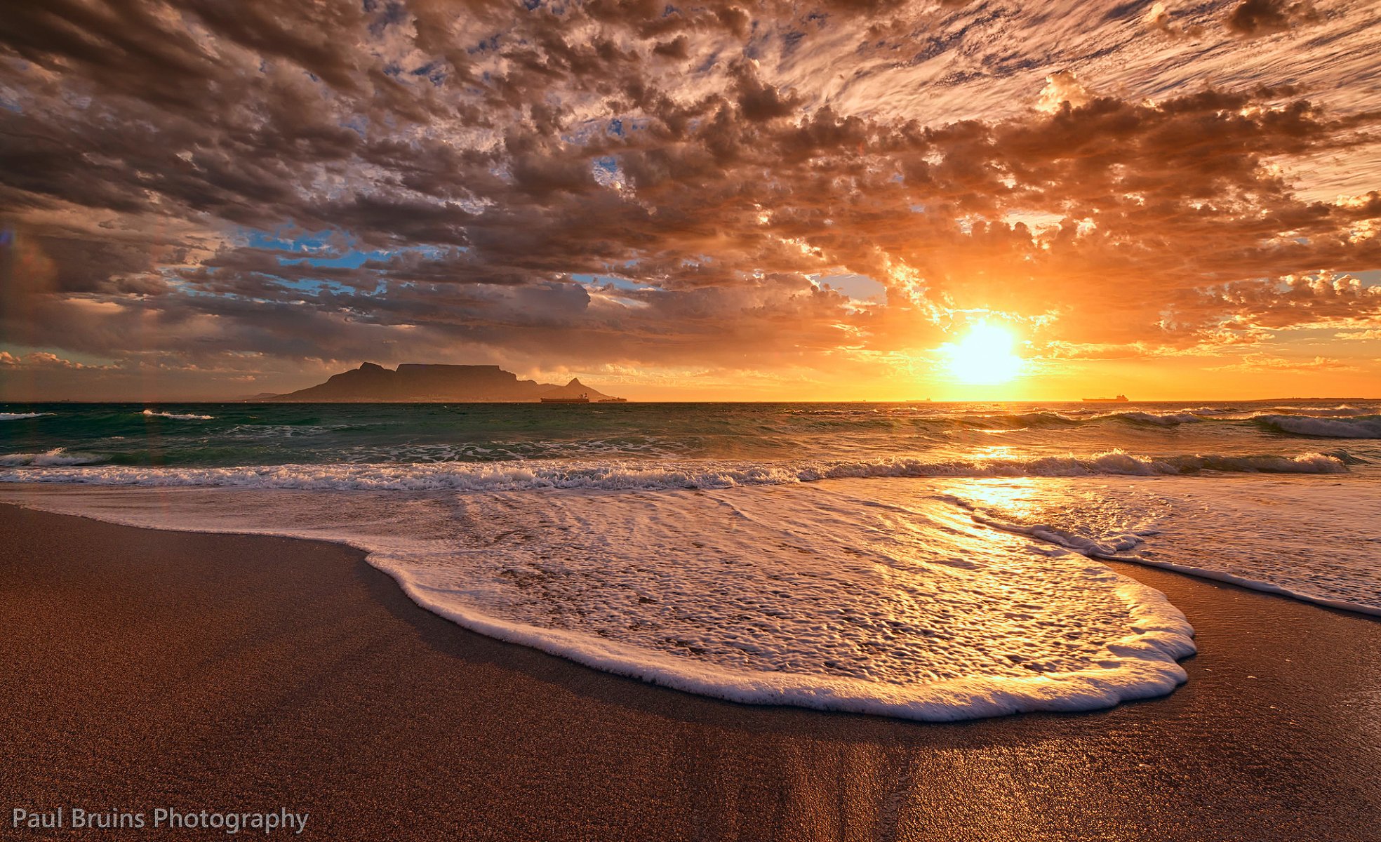 puesta de sol noche sol playa océano espuma cielo nubes