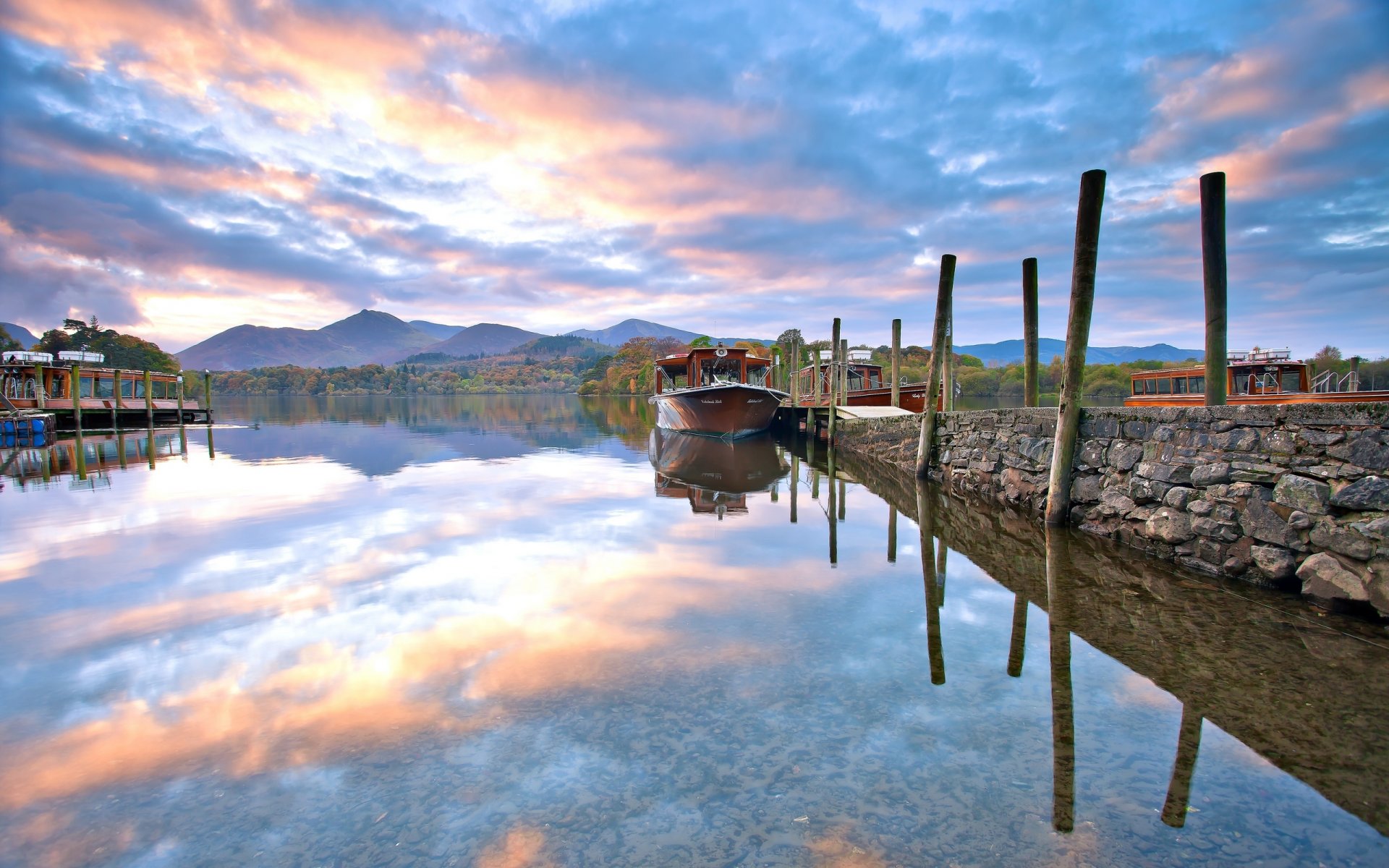 naturaleza paisaje barcos lago cielo nubes otoño