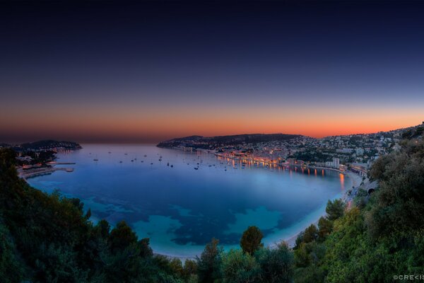 Baie bleue à Monaco